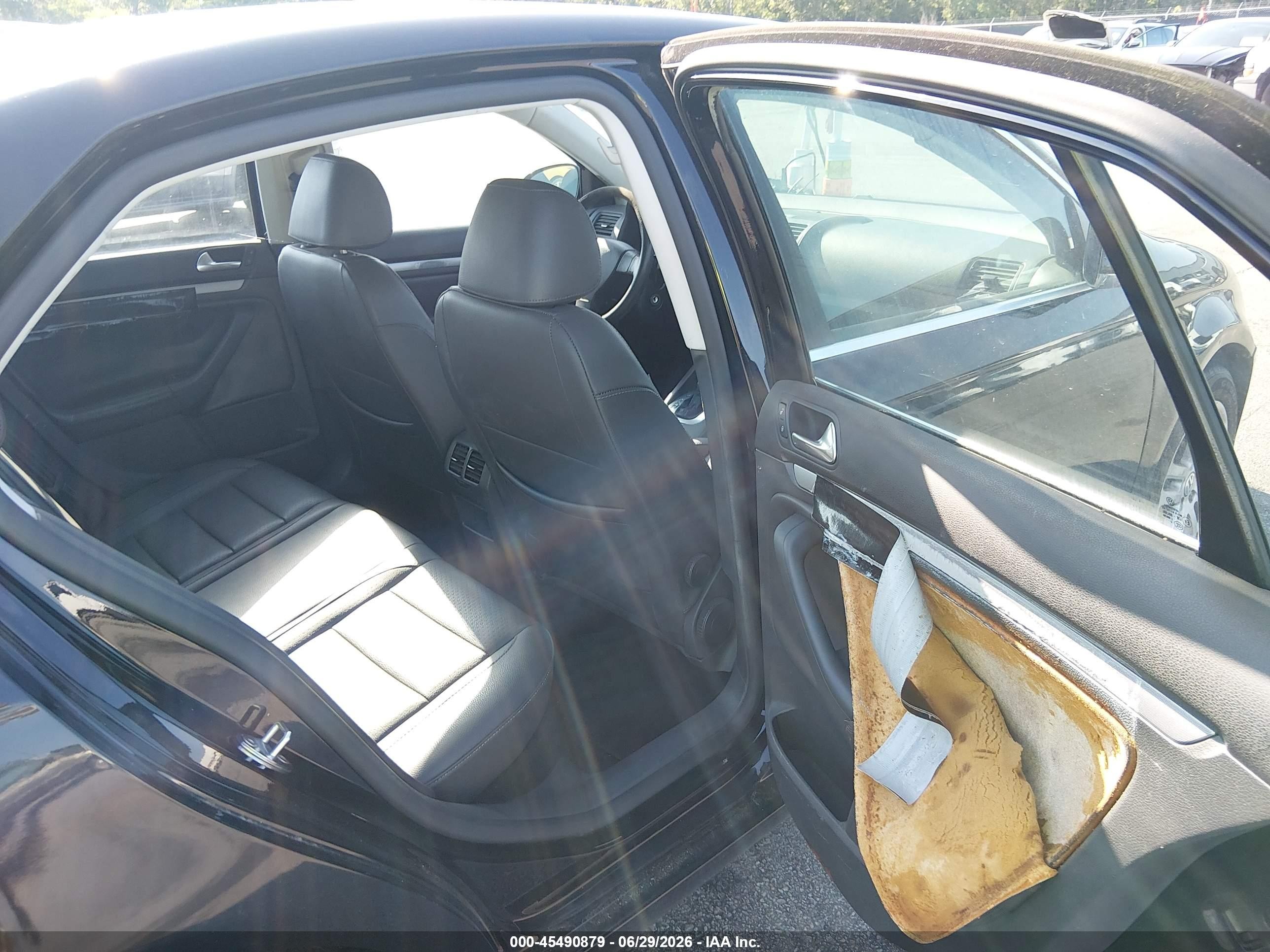 2007 Volkswagen Jetta 2.5 Black vin: 3VWRF71K27M119185