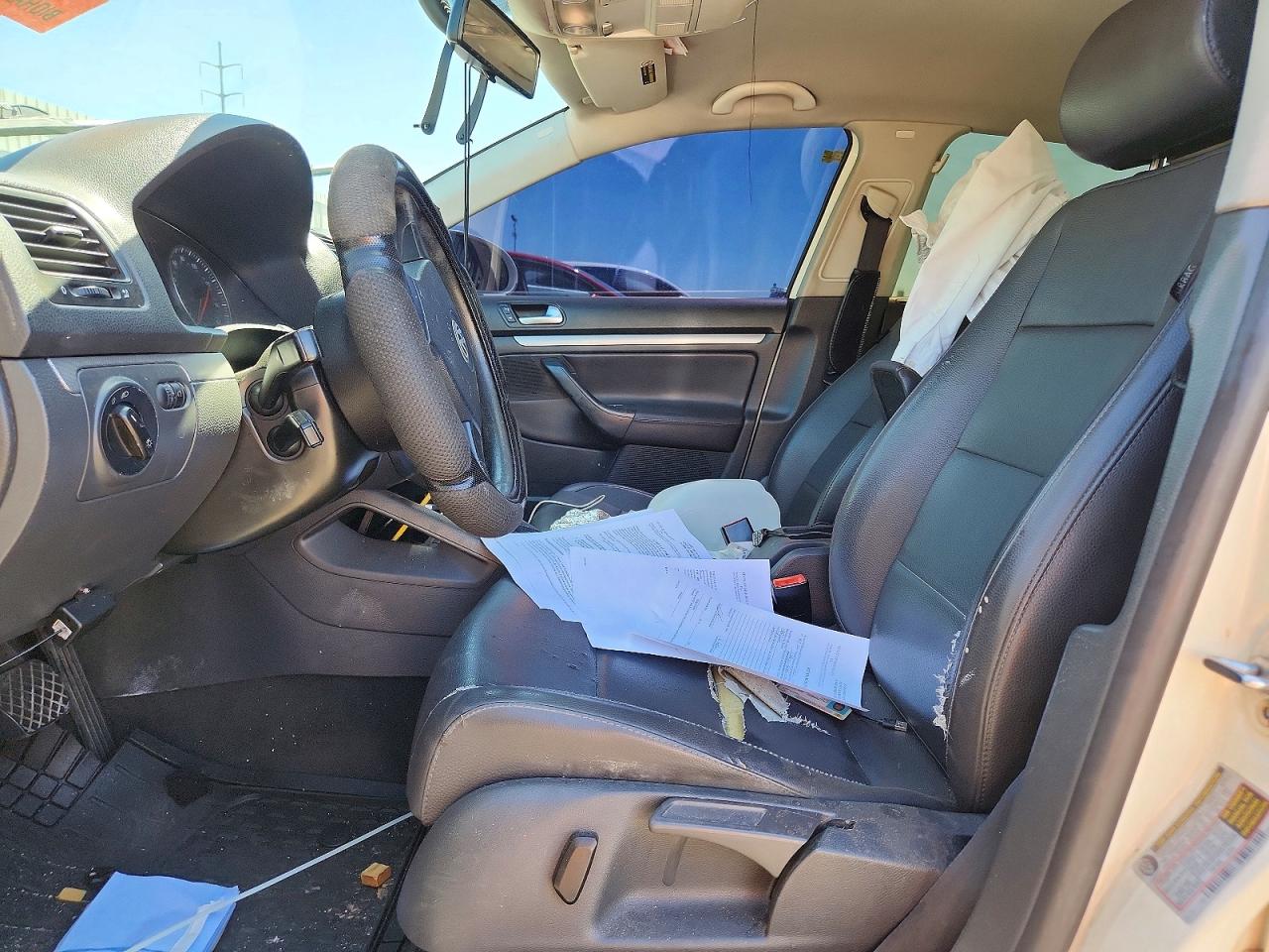 2006 Volkswagen Jetta 2.5 White vin: 3VWRF71K36M708079