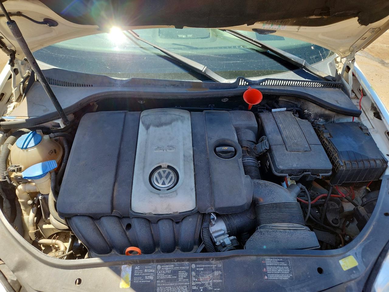 2006 Volkswagen Jetta 2.5 White vin: 3VWRF71K36M708079