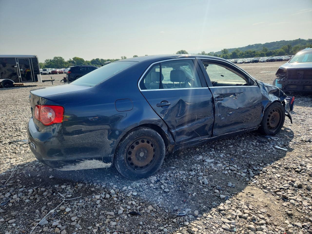 2005 Volkswagen New Jetta 2.5 Blue vin: 3VWRF71K45M620673