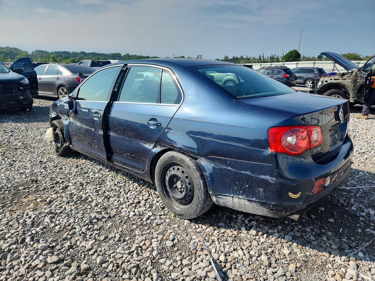 2005 Volkswagen New Jetta 2.5 Blue vin: 3VWRF71K45M620673
