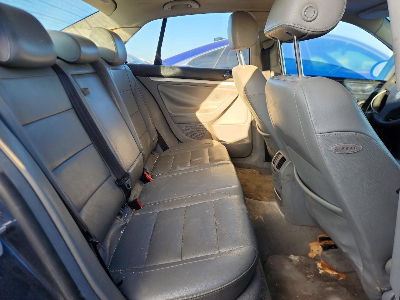 2005 Volkswagen New Jetta 2.5 Blue vin: 3VWRF71K75M625608