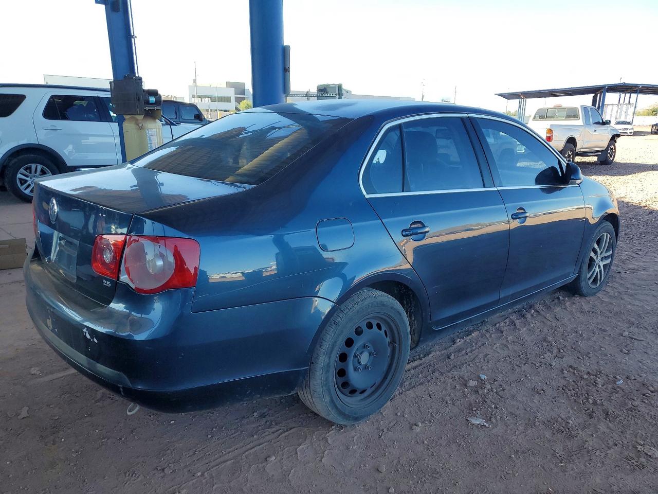 2005 Volkswagen New Jetta 2.5 Blue vin: 3VWRF71K75M625608