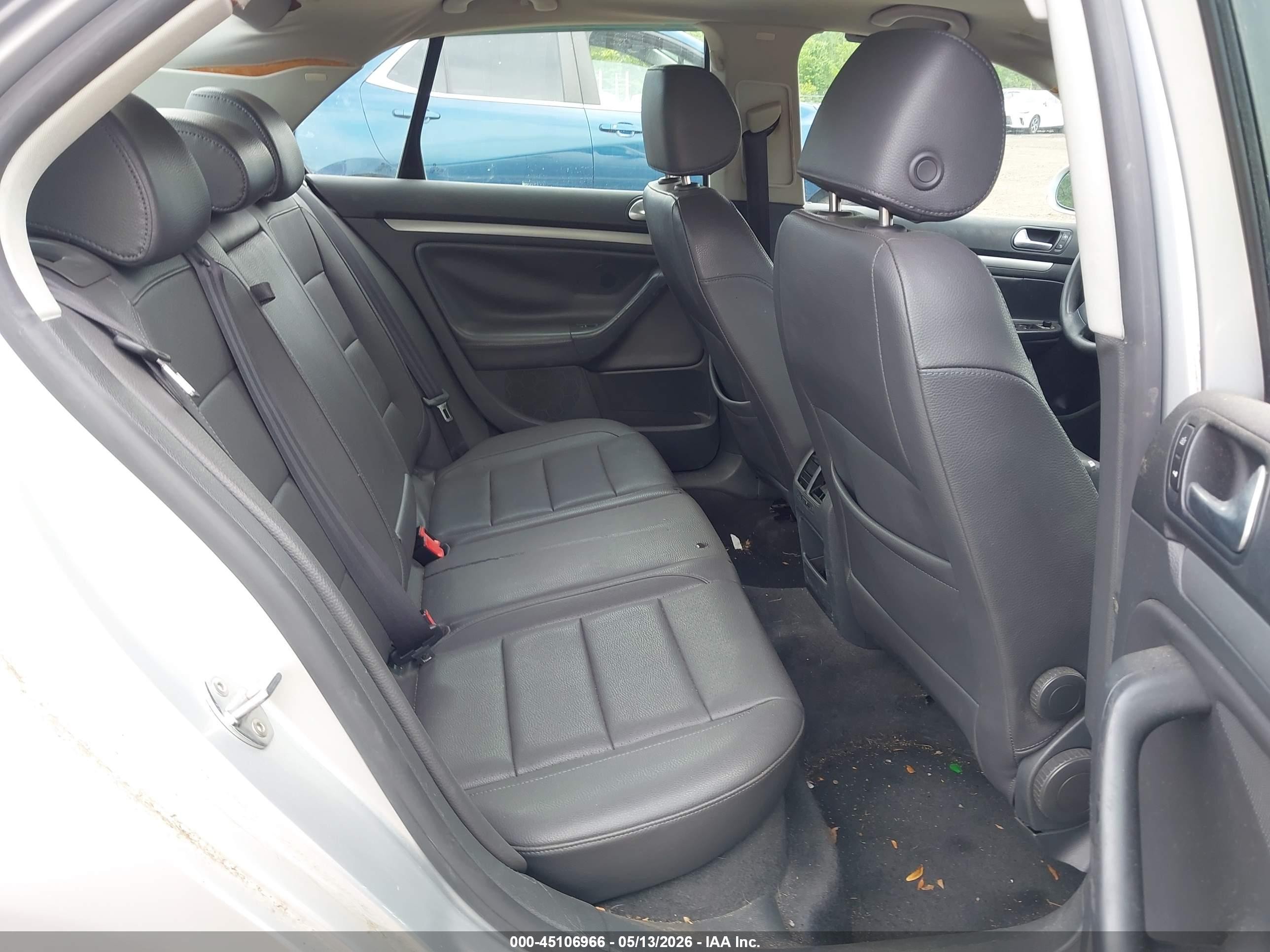 2006 Volkswagen Jetta 2.5 Серебряный vin: 3VWRF71K96M712413