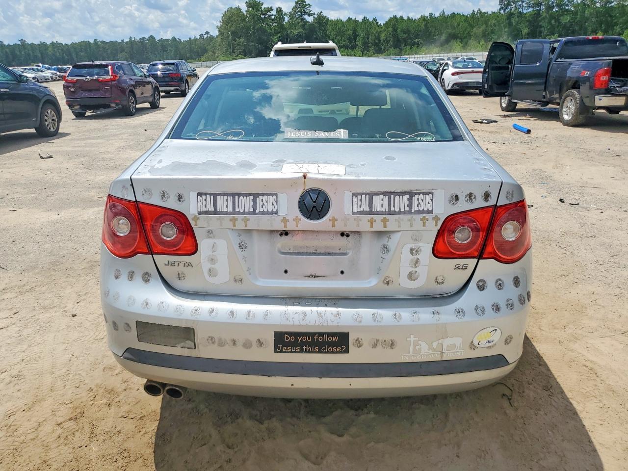 2007 Volkswagen Jetta 2.5 Option Package 1 Silver vin: 3VWRF71KX7M012322