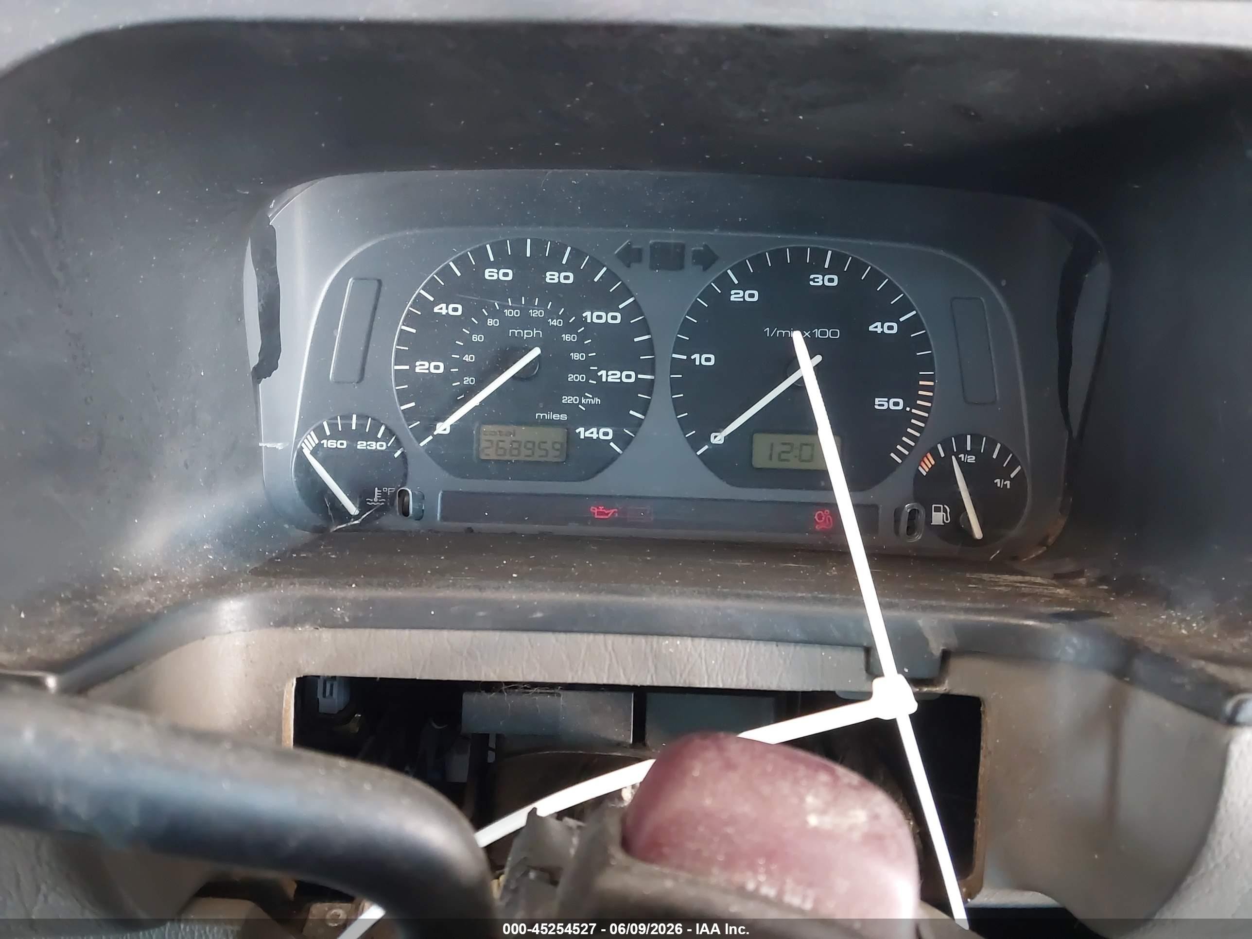 1998 Volkswagen Jetta Tdi Green vin: 3VWRF81H0WM133286