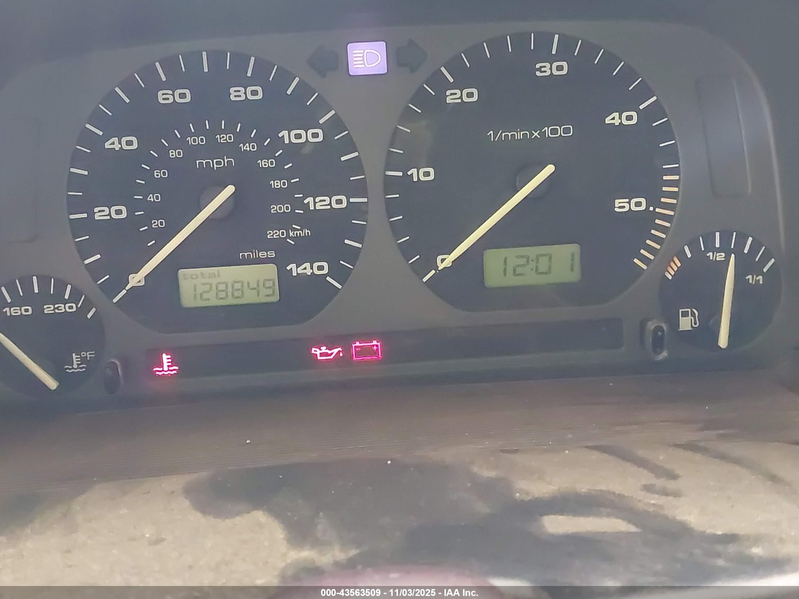1998 Volkswagen Jetta Tdi Red vin: 3VWRF81H7WM238536