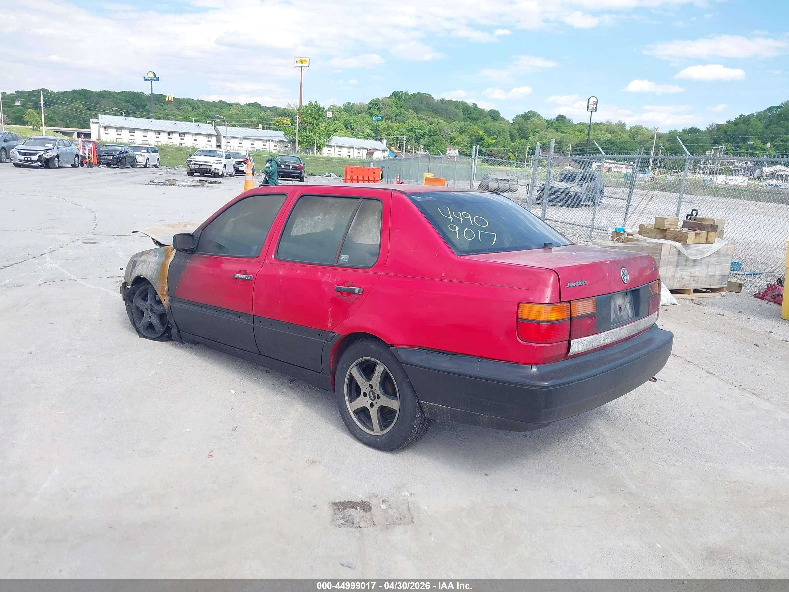 1998 Volkswagen Jetta Tdi Red vin: 3VWRF81HXWM243200