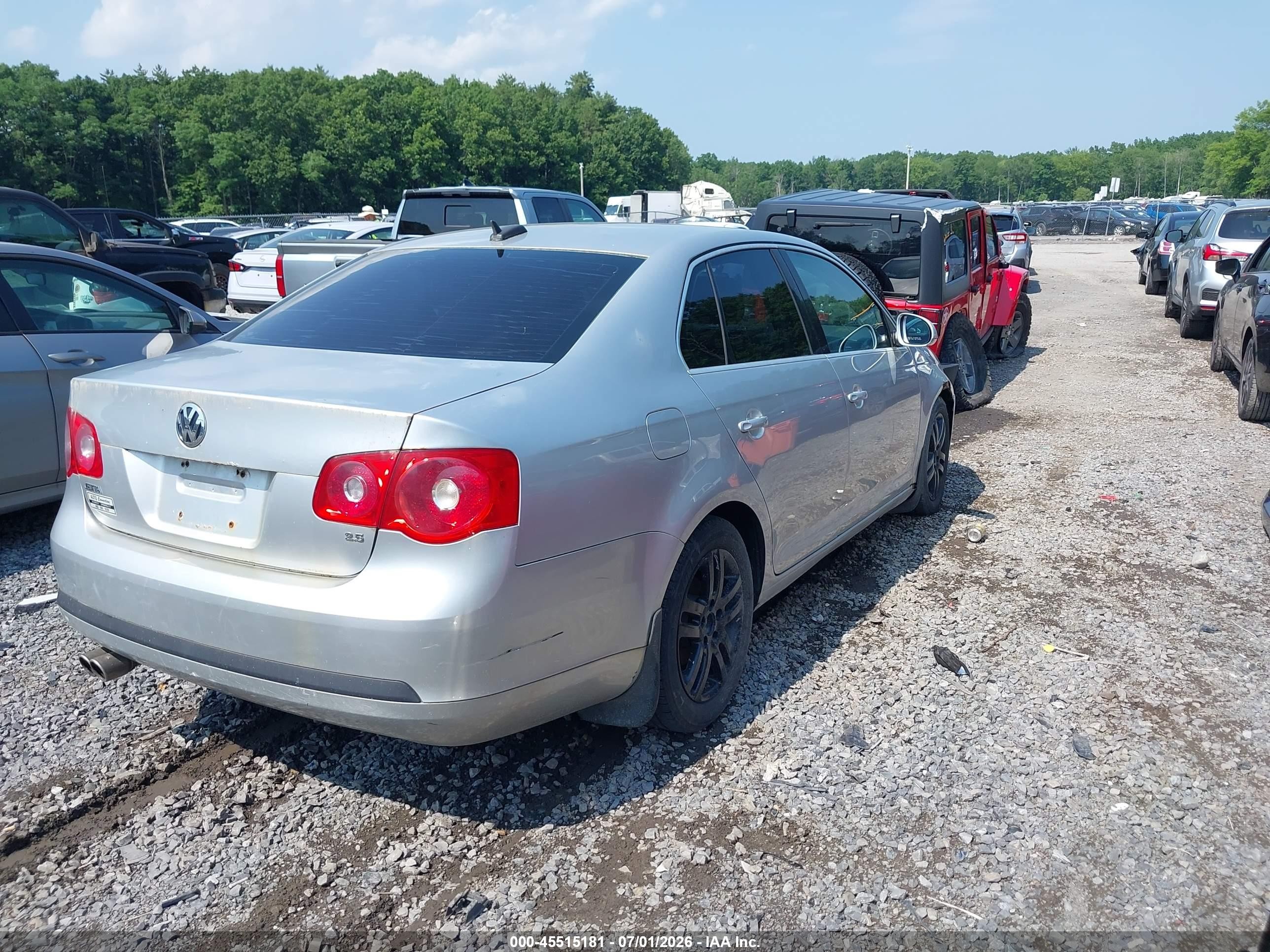 2006 Volkswagen Jetta 2.5 Silver vin: 3VWRF81K66M800096