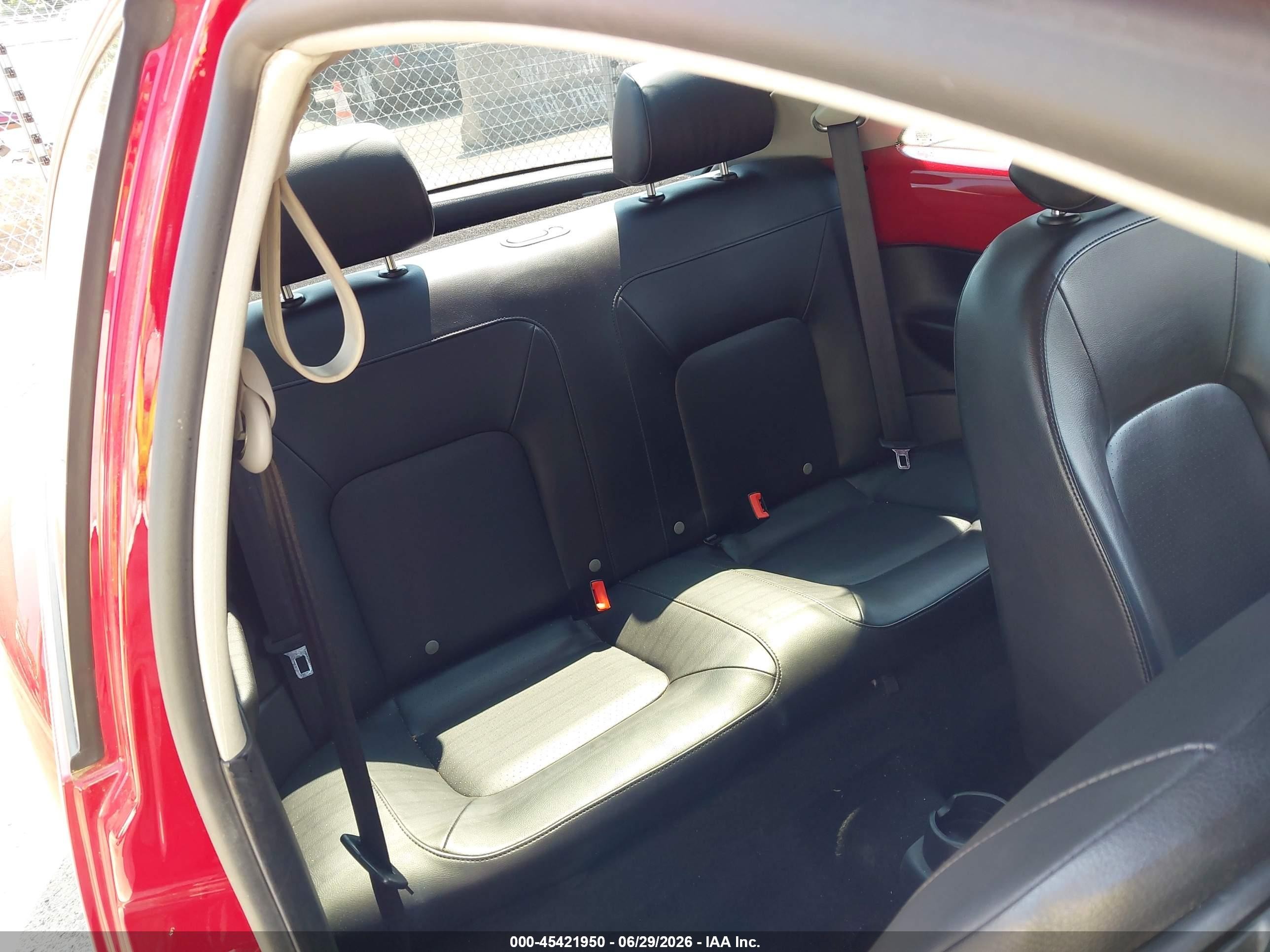 2008 Volkswagen New Beetle S/se Красный vin: 3VWRG31C08M502719
