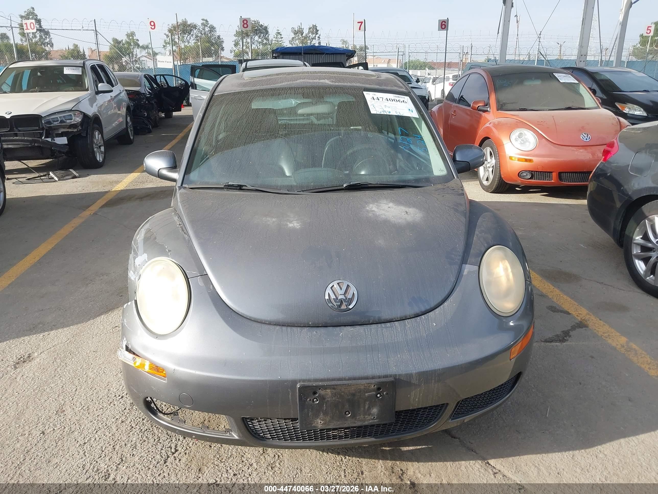 2006 Volkswagen New Beetle 2.5 Gray vin: 3VWRG31C36M416561