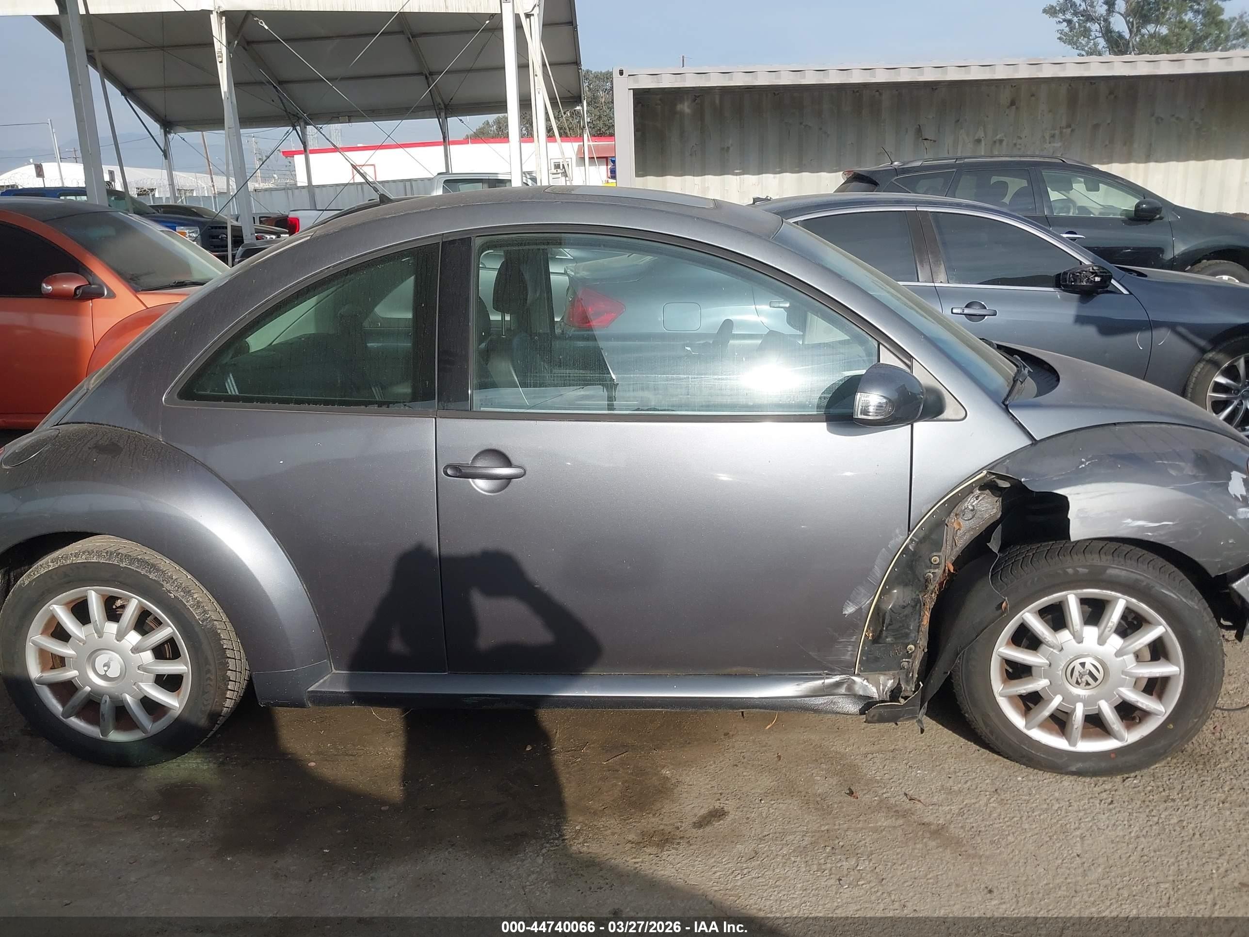 2006 Volkswagen New Beetle 2.5 Gray vin: 3VWRG31C36M416561