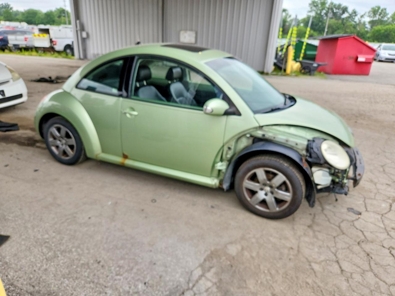 2006 Volkswagen New Beetle 2.5l Option Package 1 Green vin: 3VWRG31C66M418997