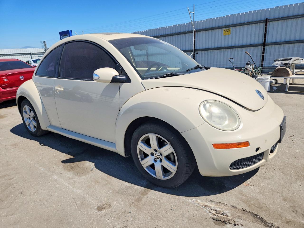 2007 Volkswagen New Beetle 2.5l Option Package 1 White vin: 3VWRG31C67M504389