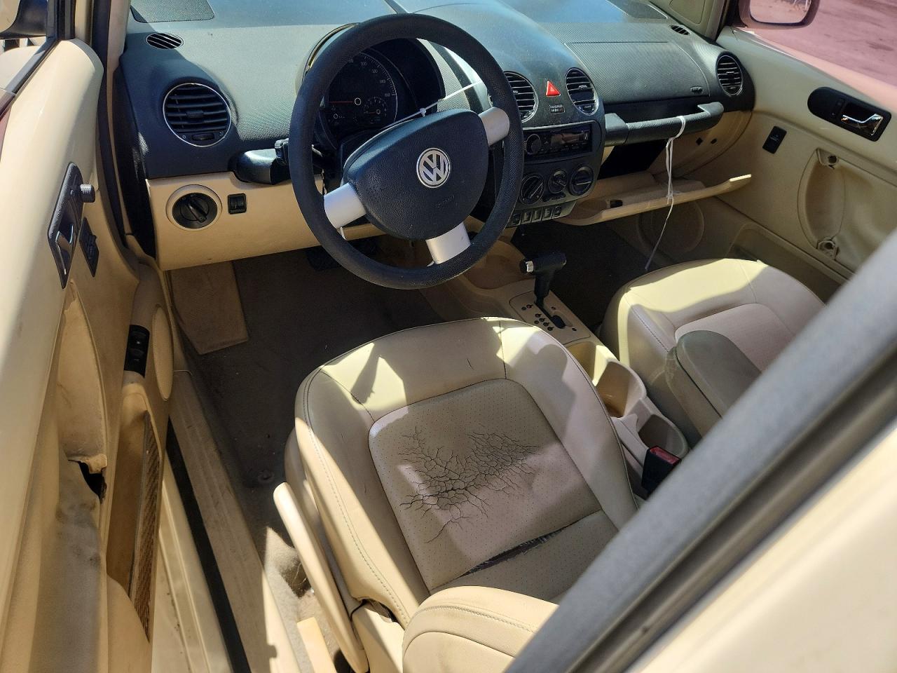 2007 Volkswagen New Beetle 2.5l Option Package 1 White vin: 3VWRG31C67M504389