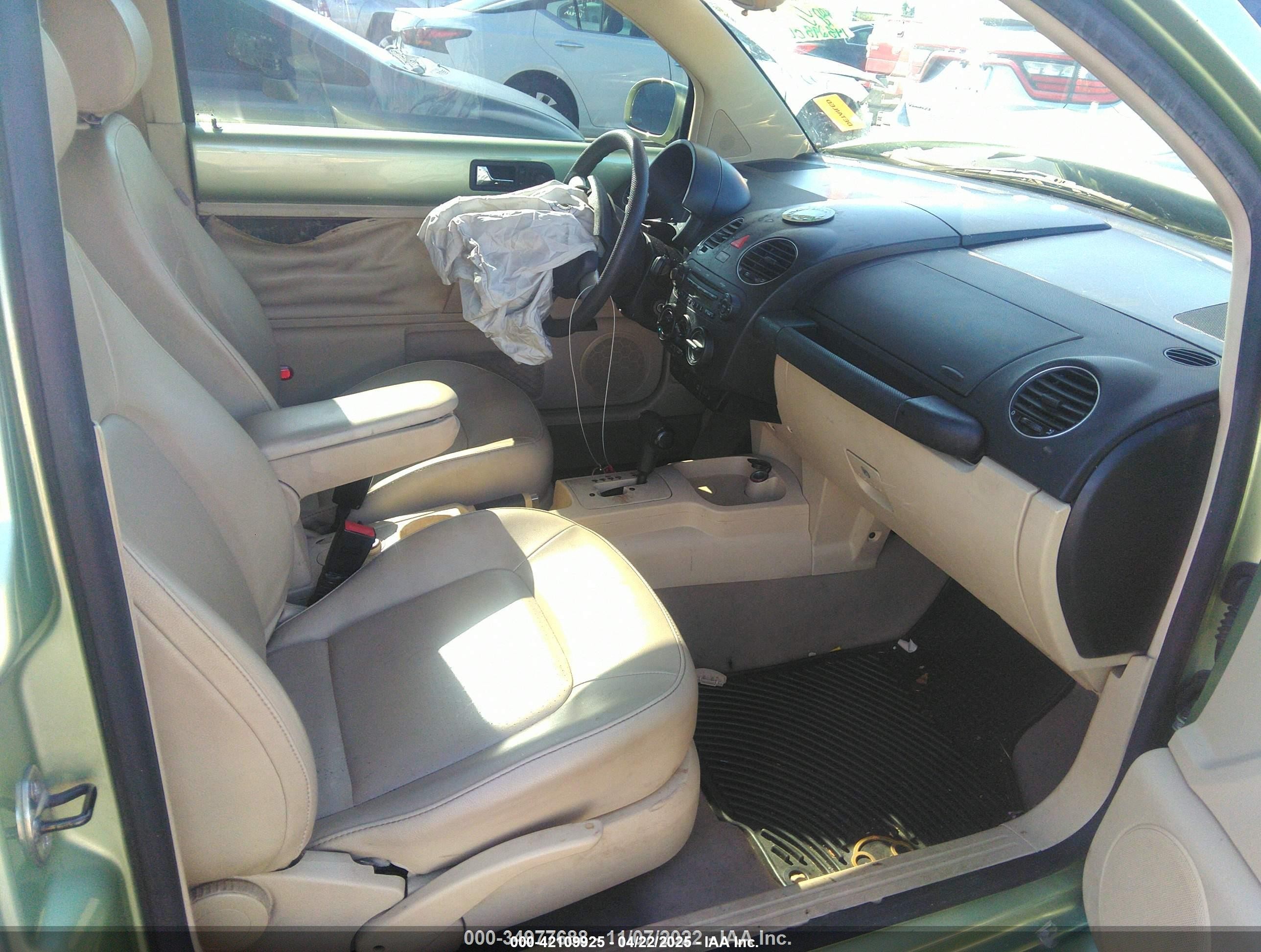 2007 Volkswagen New Beetle 2.5 Green vin: 3VWRG31C67M511505
