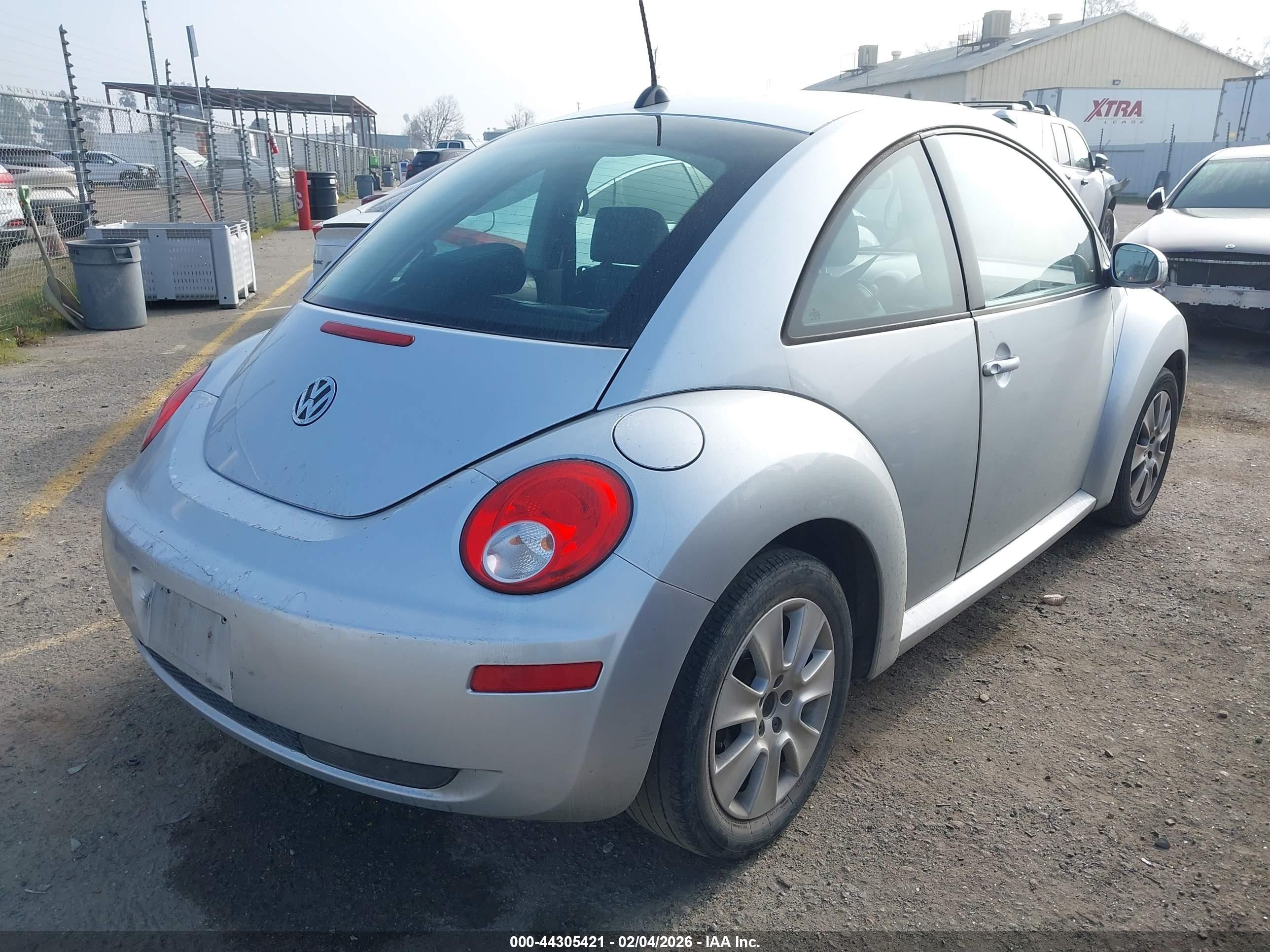 2008 Volkswagen New Beetle S/se Silver vin: 3VWRG31C78M520666