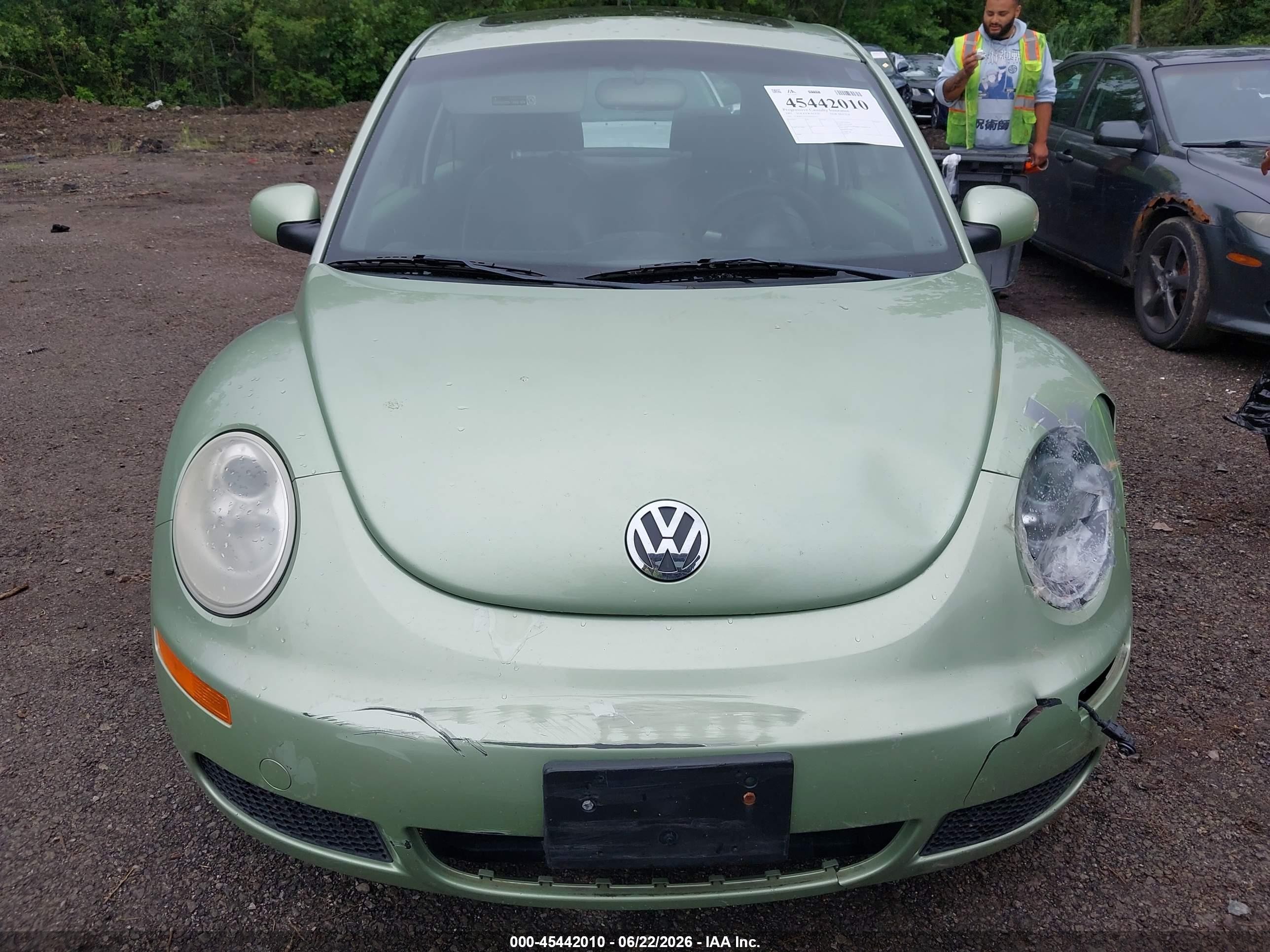 2007 Volkswagen New Beetle 2.5 Green vin: 3VWRG31C97M510171