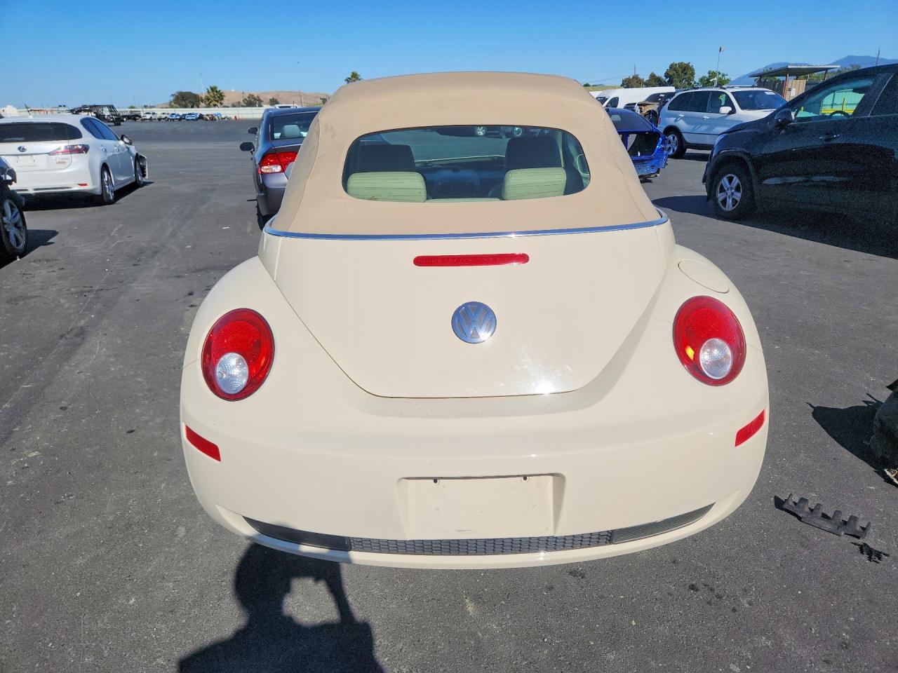 2006 Volkswagen New Beetle Convertible Option Package 1 Beige vin: 3VWRG31Y06M320253