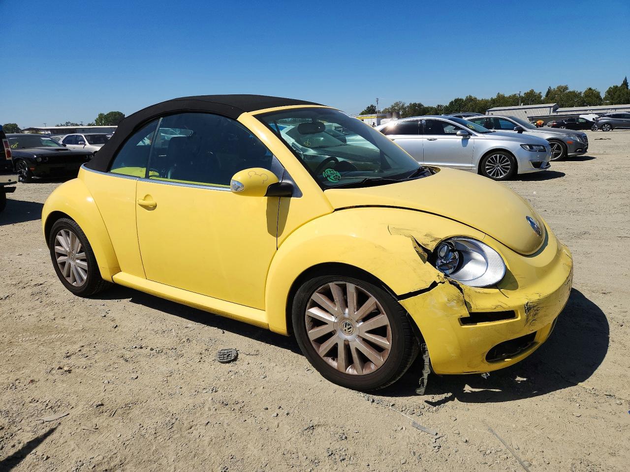 2008 Volkswagen New Beetle Convertible Se Yellow vin: 3VWRG31Y08M415804