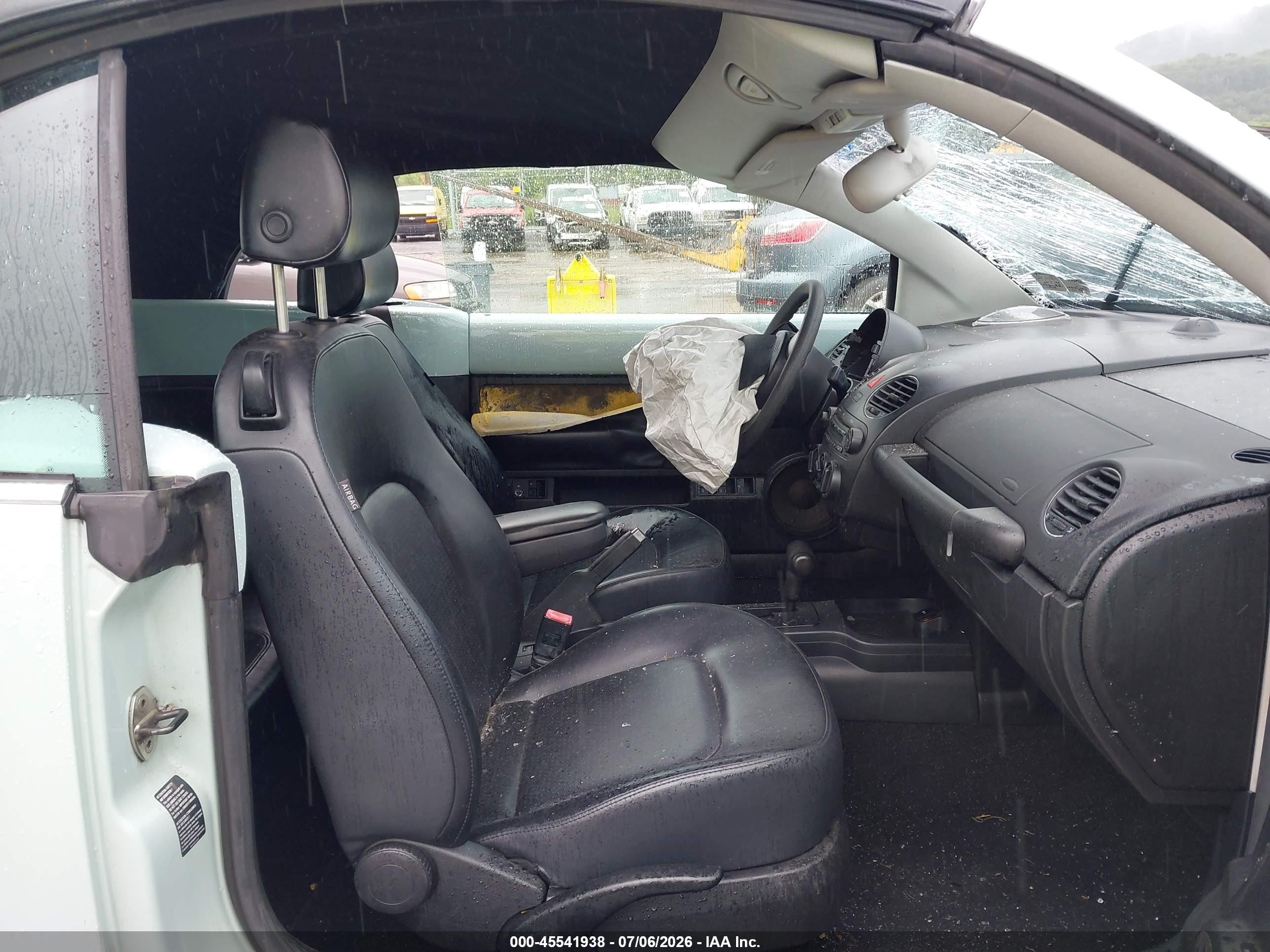 2006 Volkswagen New Beetle 2.5 Бирюзовый vin: 3VWRG31Y16M331133