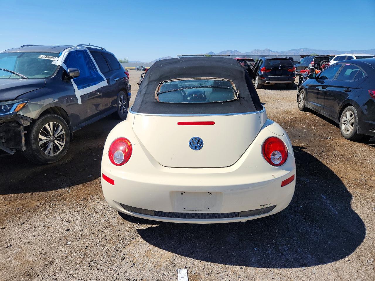 2008 Volkswagen New Beetle Convertible Se Кремовый vin: 3VWRG31Y18M417092
