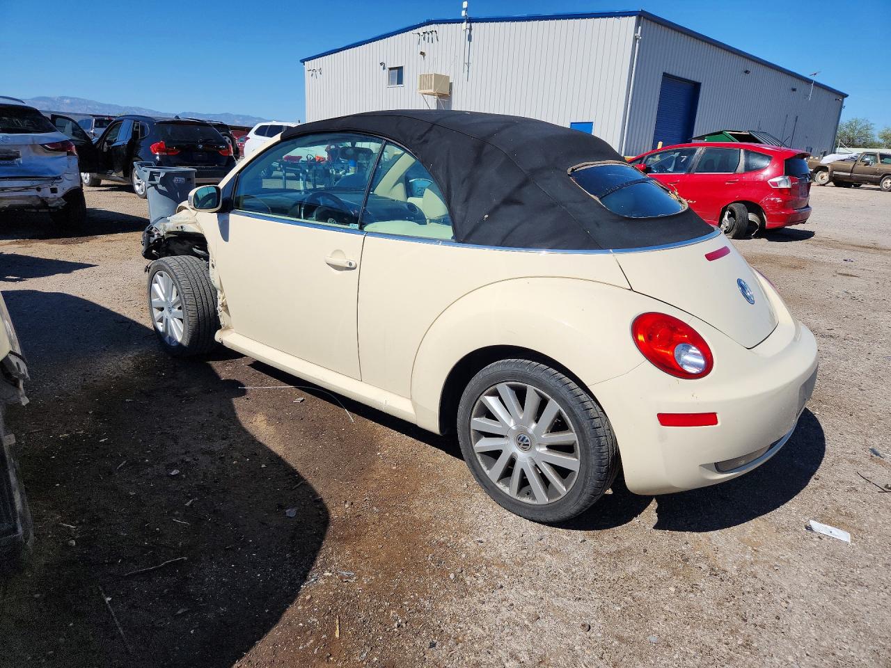 2008 Volkswagen New Beetle Convertible Se Кремовый vin: 3VWRG31Y18M417092