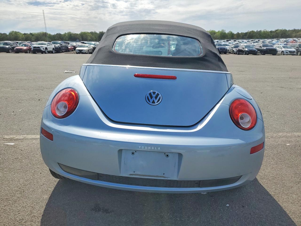 2009 Volkswagen New Beetle S Blue vin: 3VWRG31Y29M407088