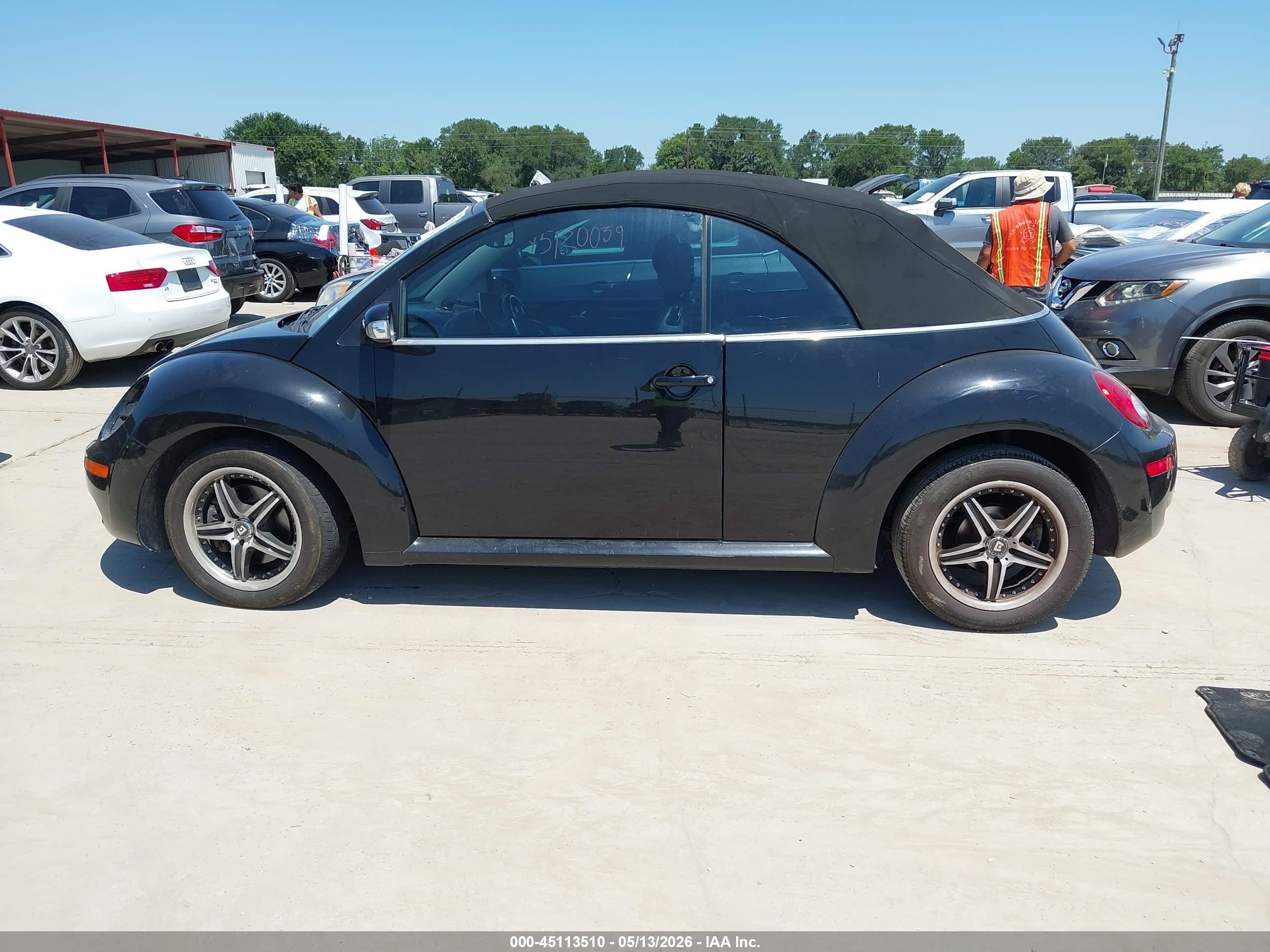 2009 Volkswagen New Beetle 2.5l Black vin: 3VWRG31Y89M401487