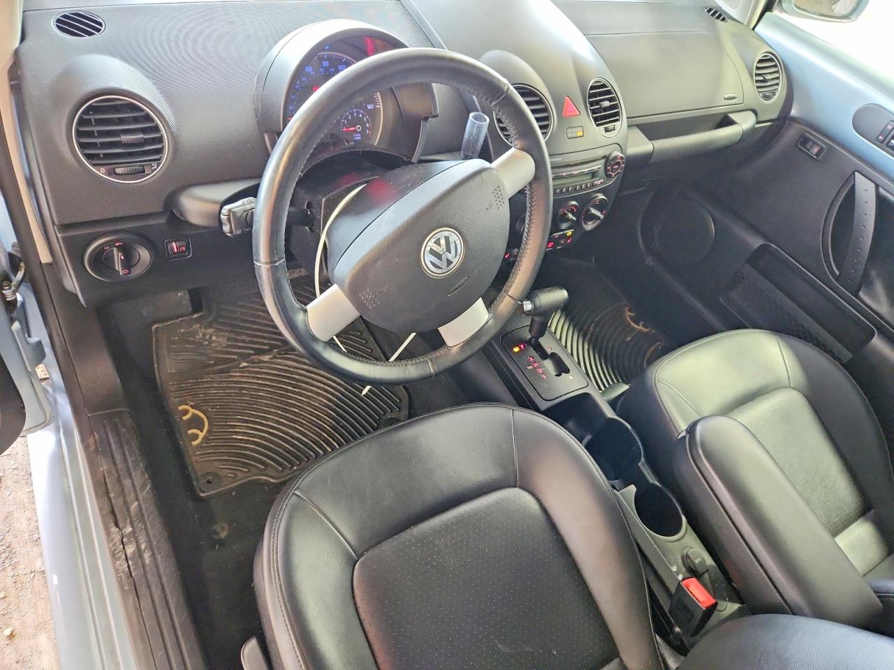 2010 Volkswagen New Beetle Blue vin: 3VWRG3AG1AM014355
