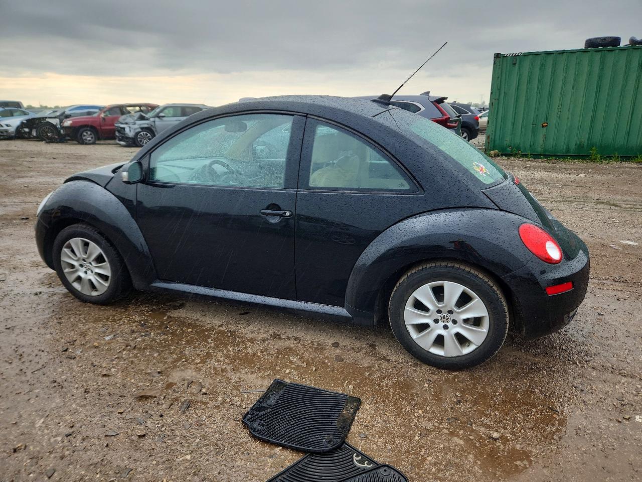 2010 Volkswagen New Beetle Черный vin: 3VWRG3AG5AM033670