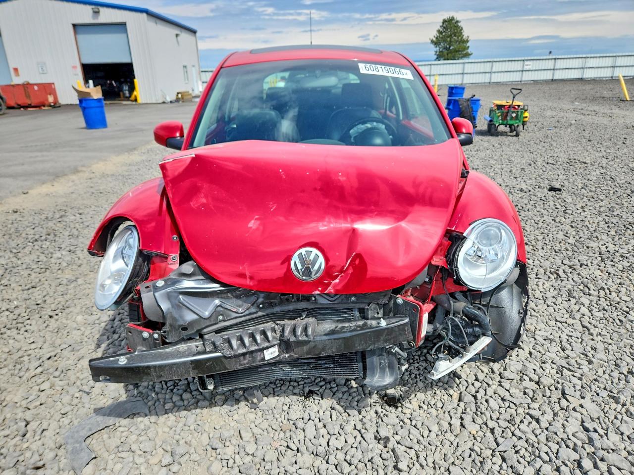 2010 Volkswagen New Beetle Red vin: 3VWRG3AG7AM013372