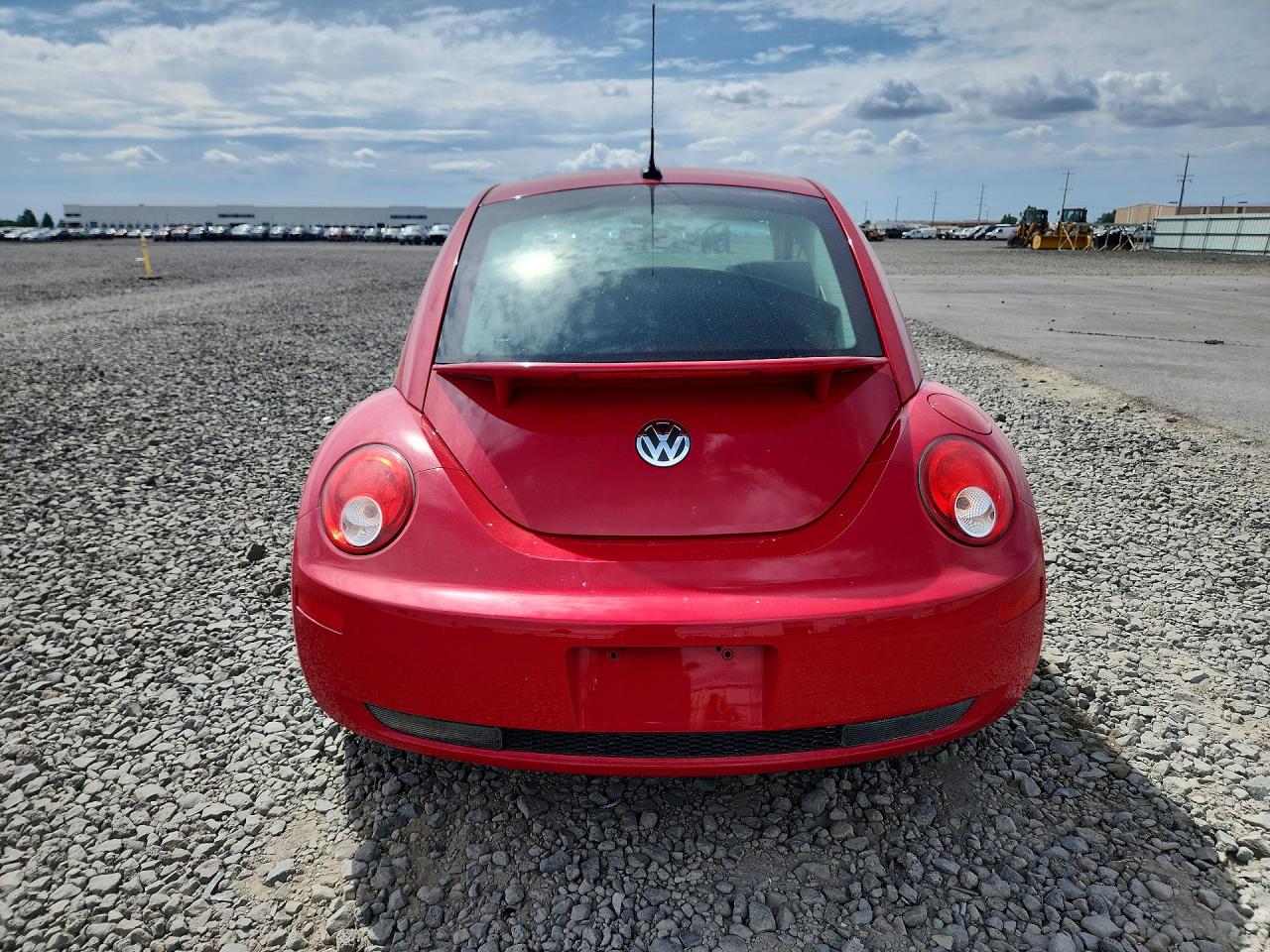 2010 Volkswagen New Beetle Red vin: 3VWRG3AG7AM013372