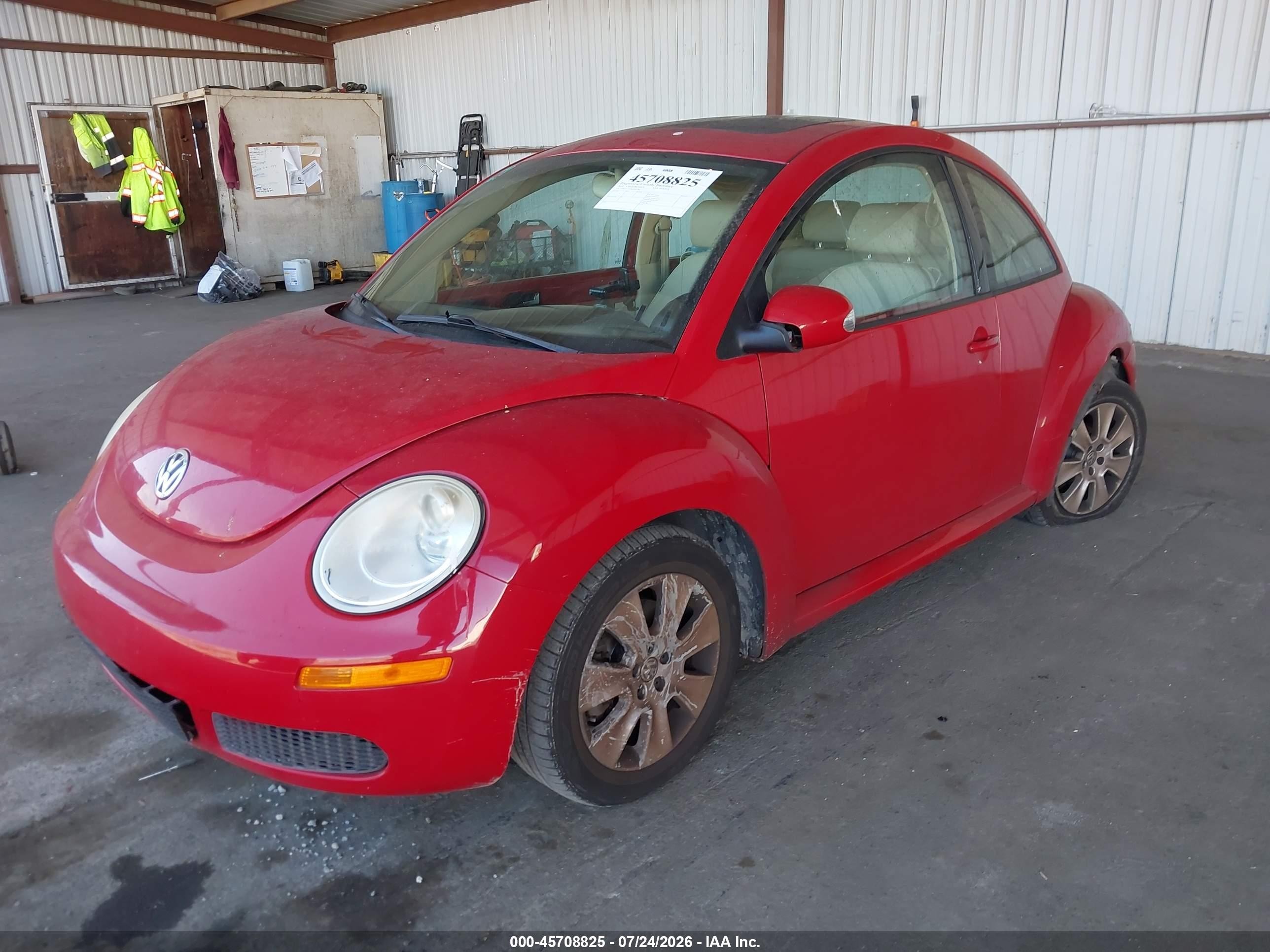 2010 Volkswagen New Beetle 2.5l Red vin: 3VWRG3AG8AM022985