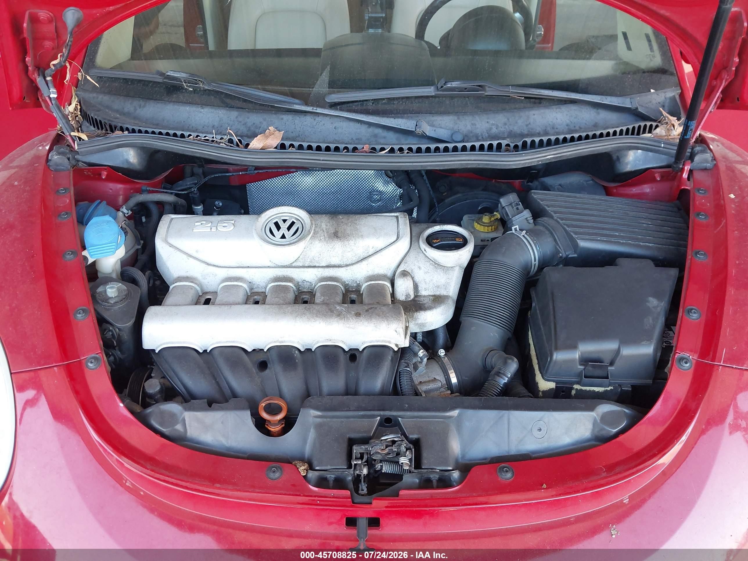 2010 Volkswagen New Beetle 2.5l Red vin: 3VWRG3AG8AM022985