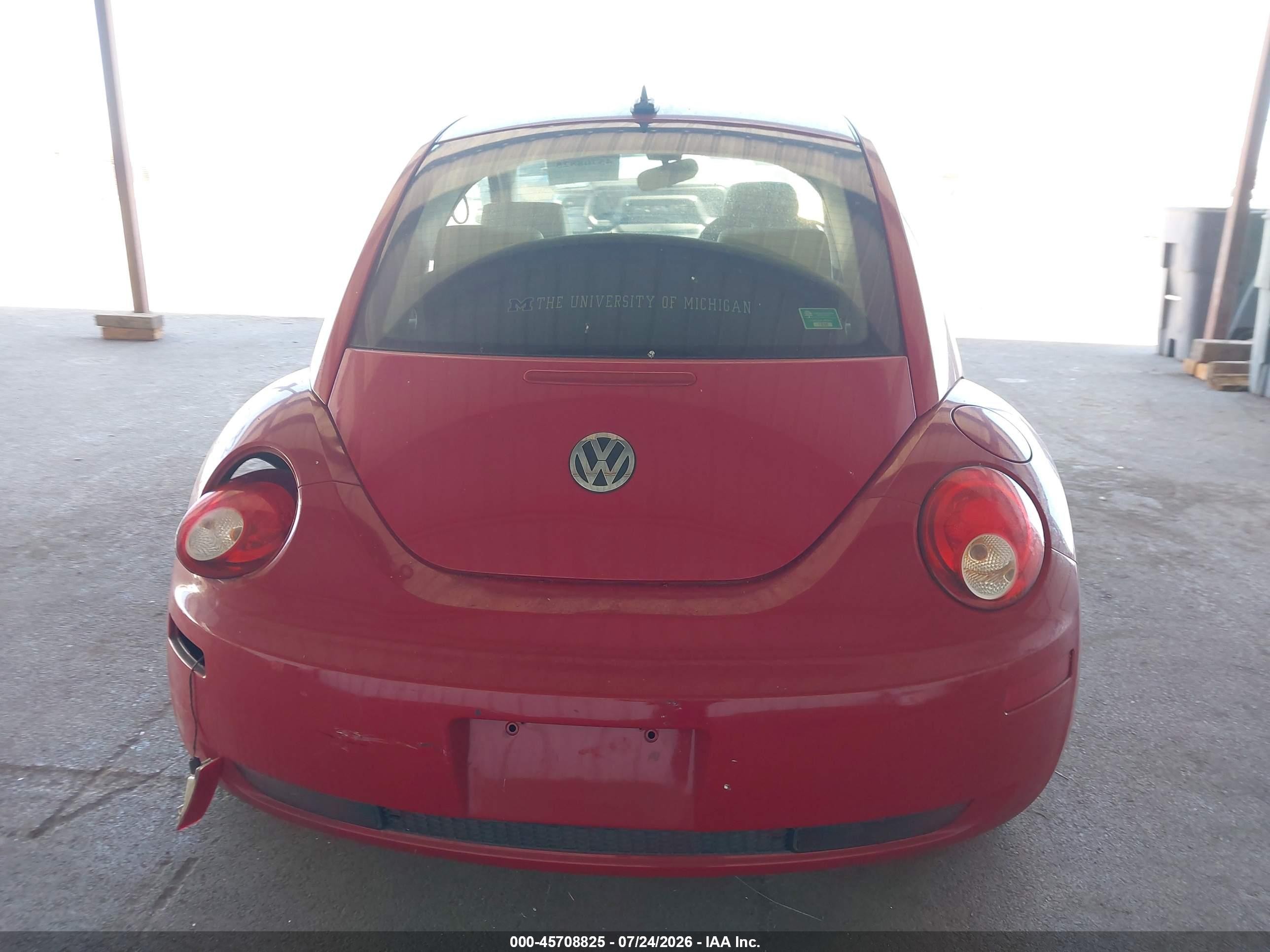 2010 Volkswagen New Beetle 2.5l Red vin: 3VWRG3AG8AM022985