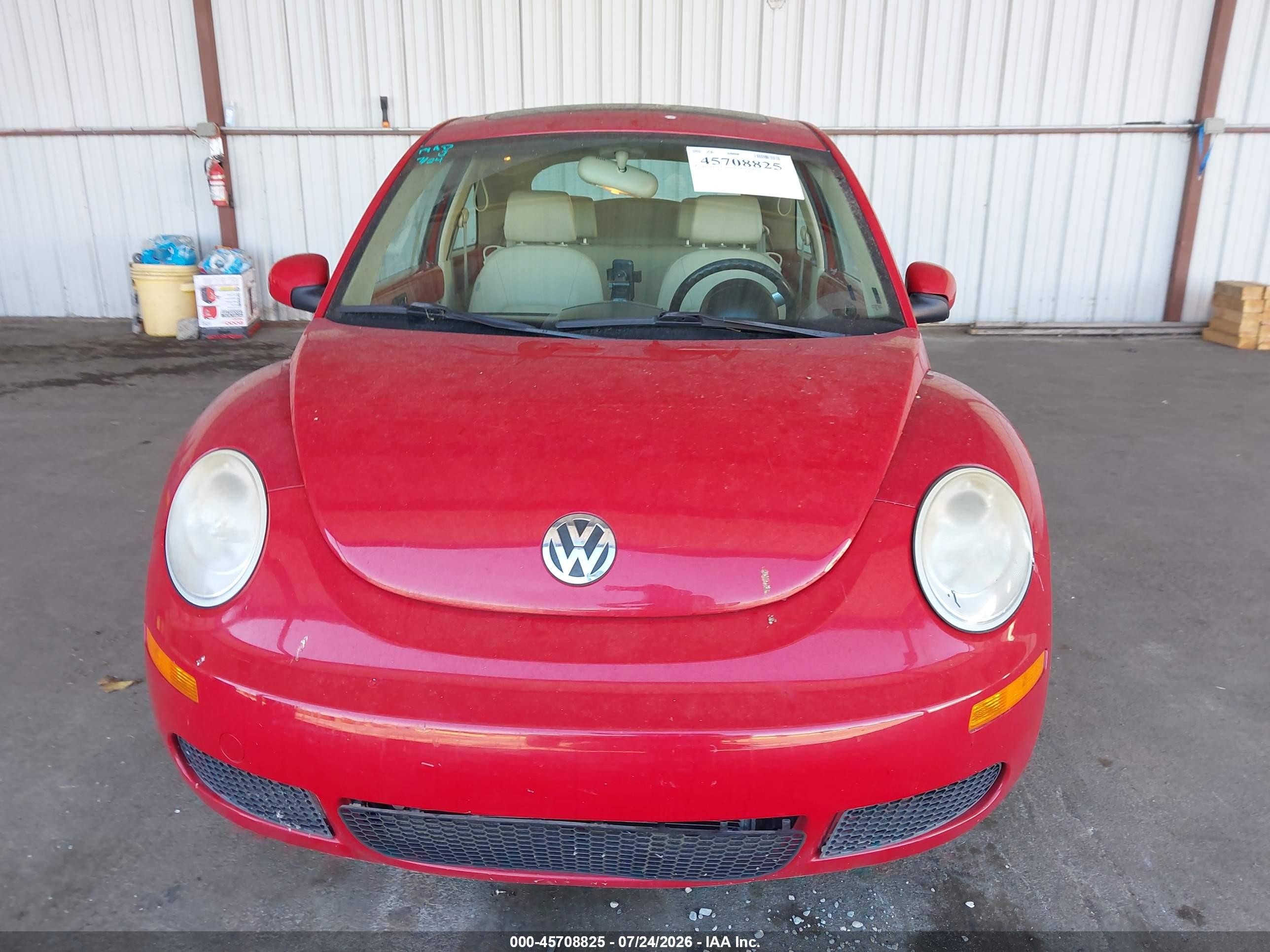 2010 Volkswagen New Beetle 2.5l Red vin: 3VWRG3AG8AM022985
