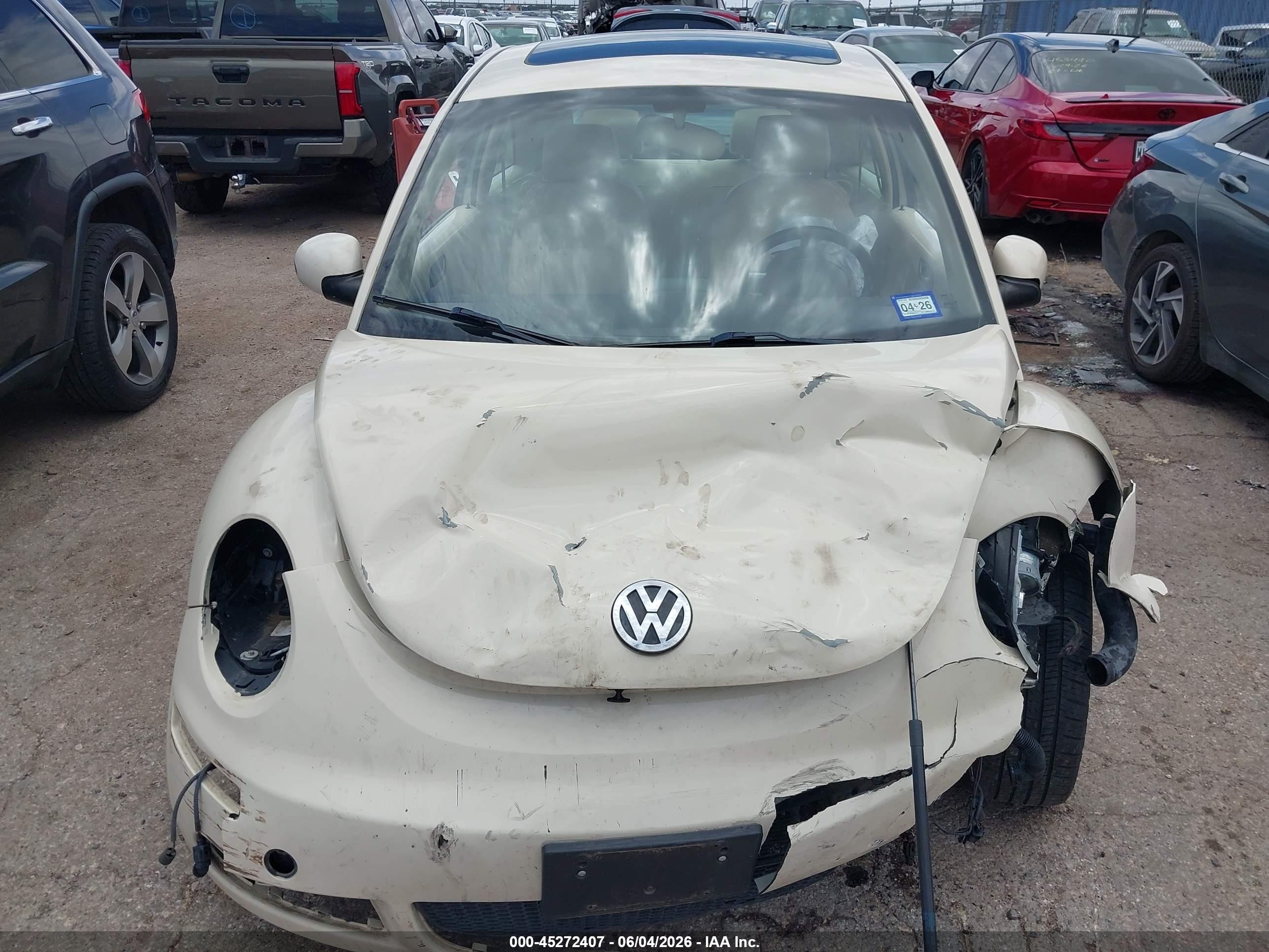 2010 Volkswagen New Beetle 2.5l Cream vin: 3VWRG3AG9AM034174