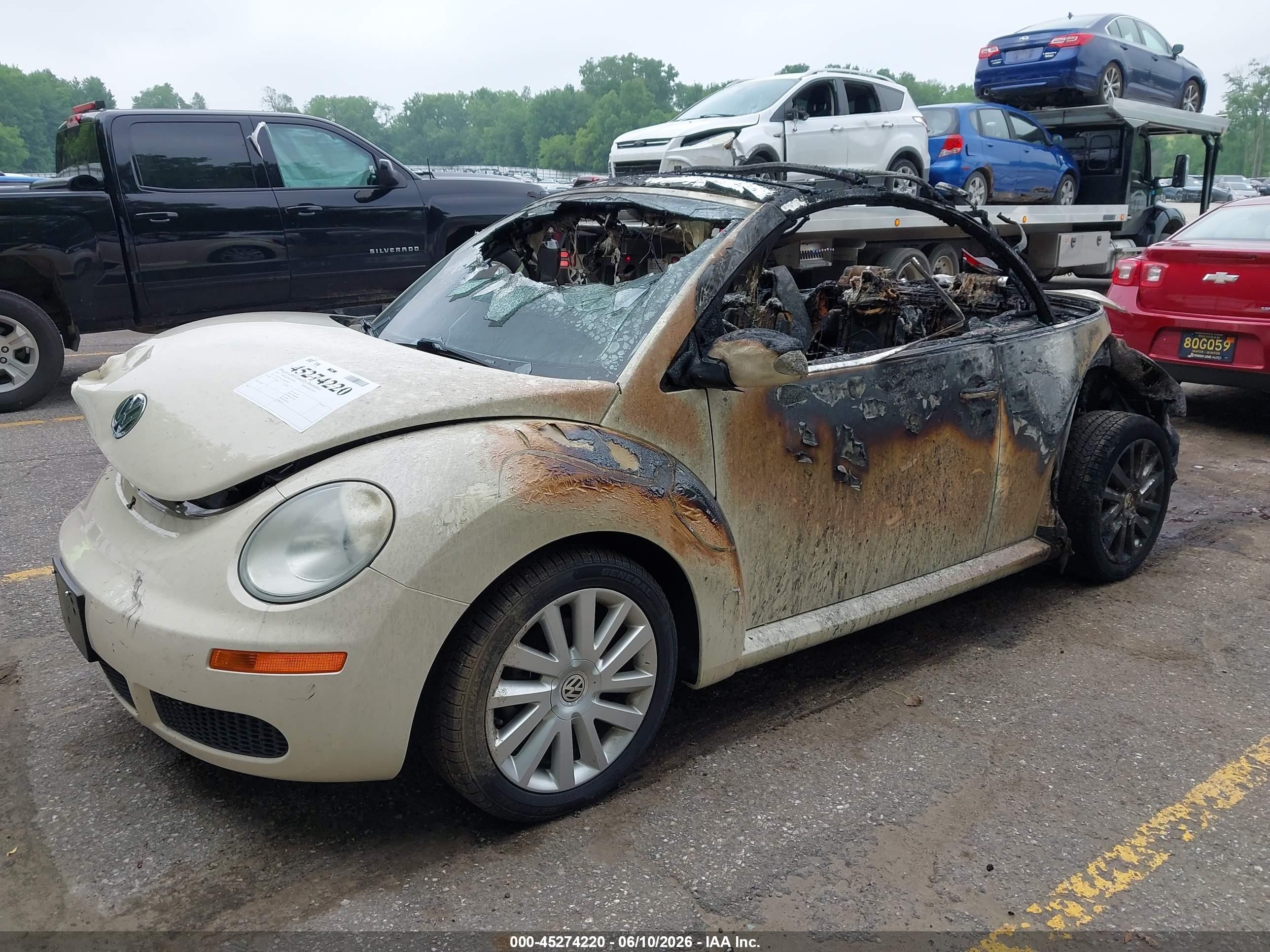 2010 Volkswagen New Beetle 2.5l Желтый vin: 3VWRG3AL7AM009951
