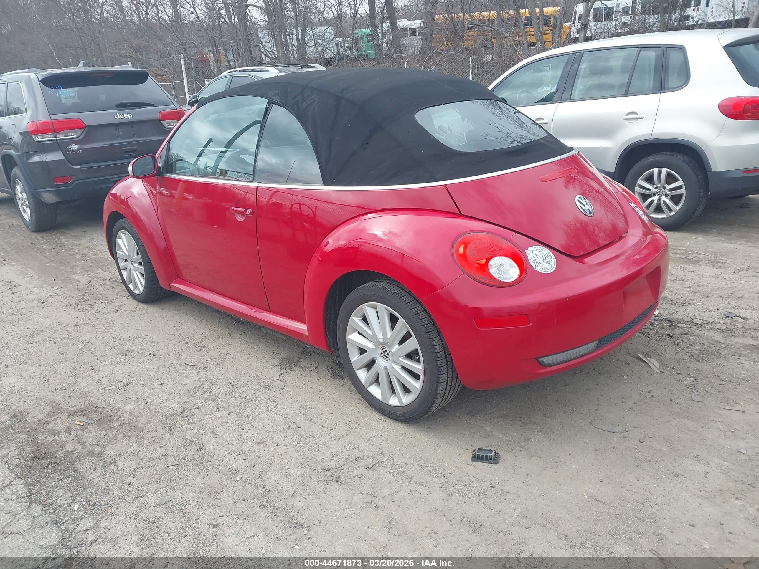 2010 Volkswagen New Beetle 2.5l Красный vin: 3VWRG3AL8AM010364