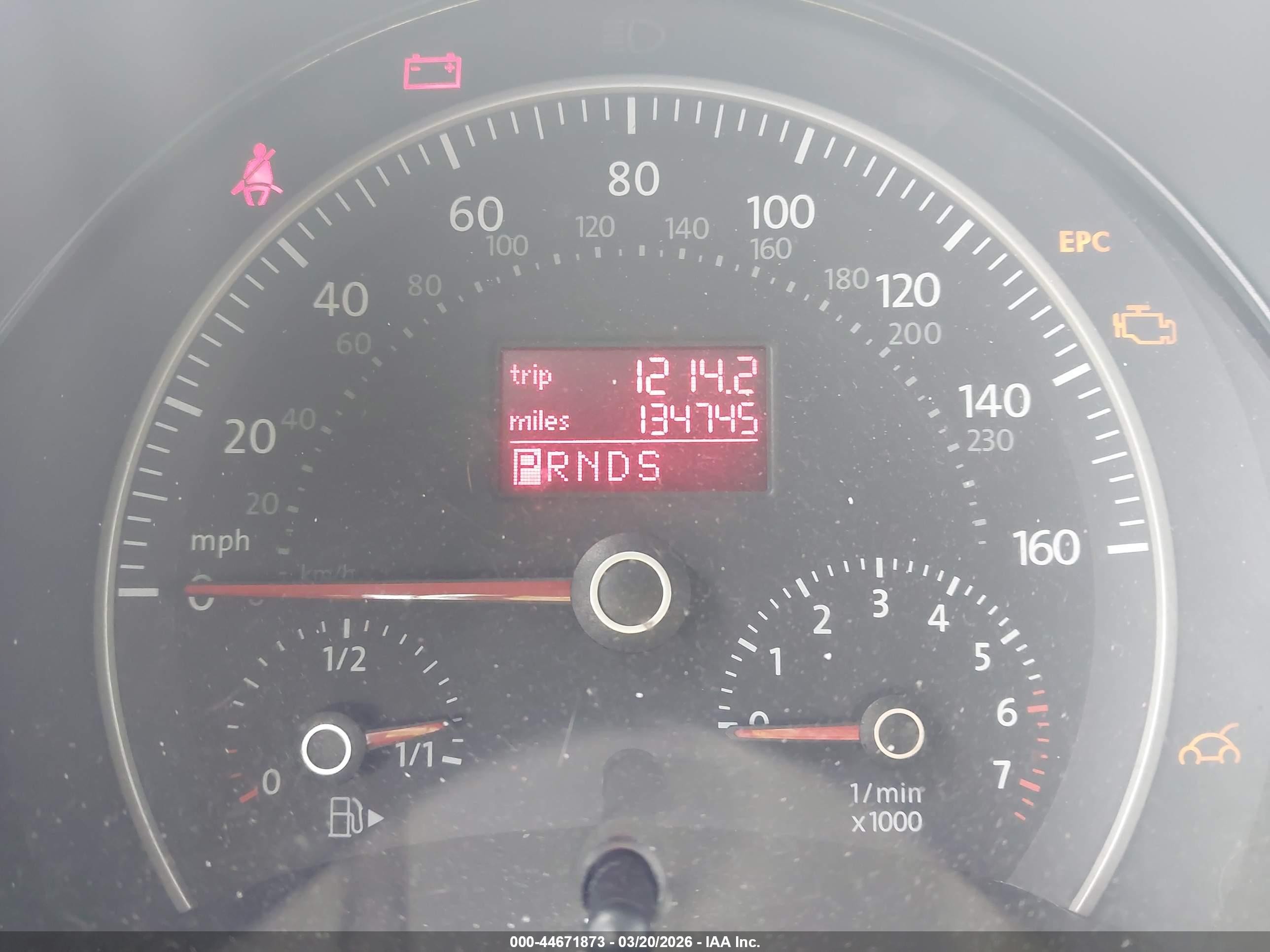 2010 Volkswagen New Beetle 2.5l Красный vin: 3VWRG3AL8AM010364