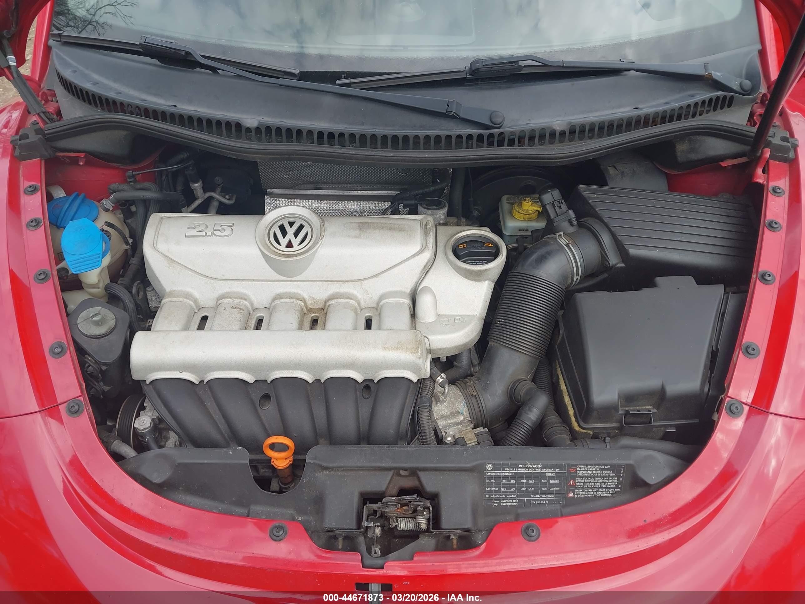 2010 Volkswagen New Beetle 2.5l Красный vin: 3VWRG3AL8AM010364