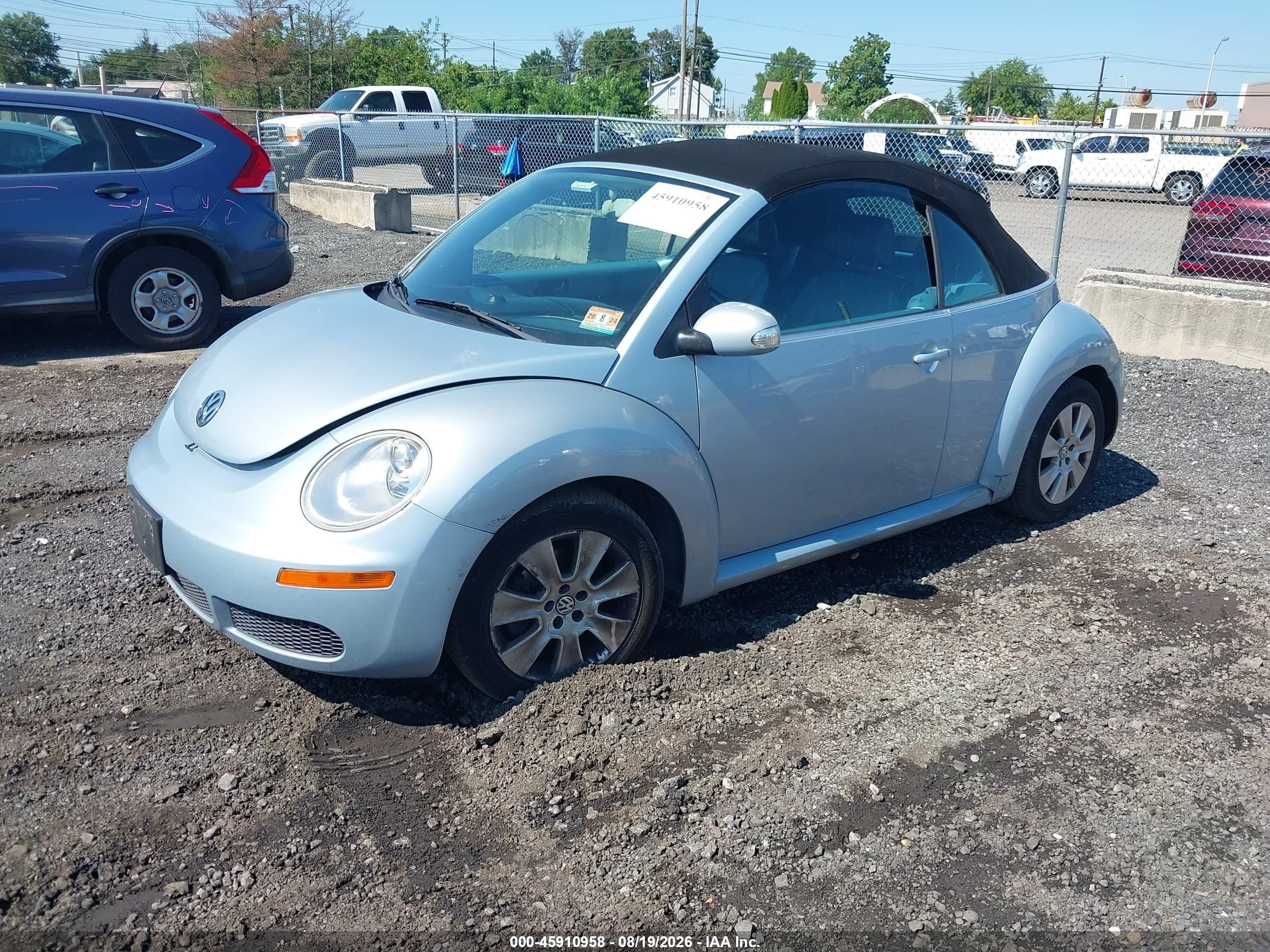 2010 Volkswagen New Beetle 2.5l Silver vin: 3VWRG3AL9AM010115