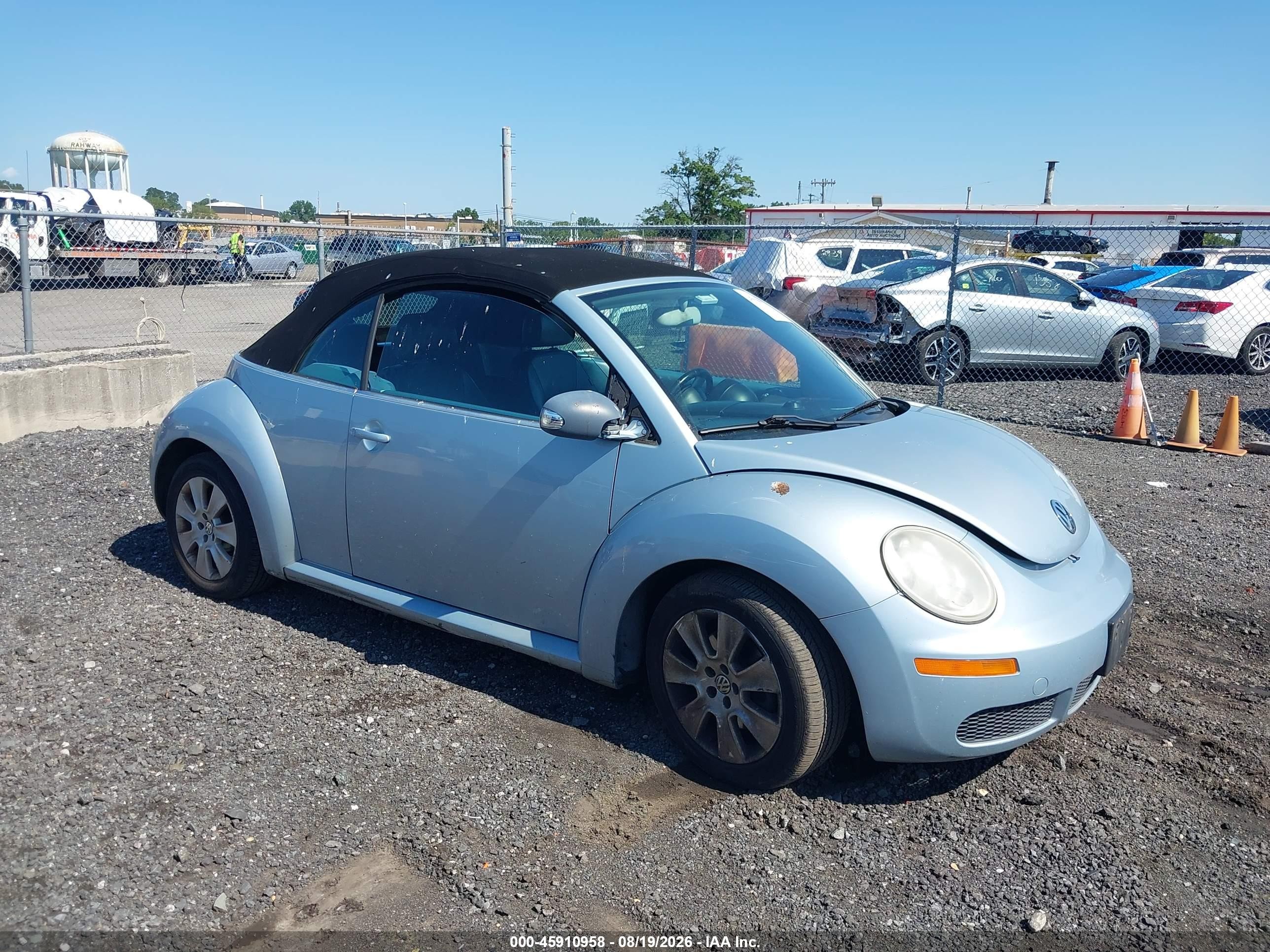 2010 Volkswagen New Beetle 2.5l Silver vin: 3VWRG3AL9AM010115