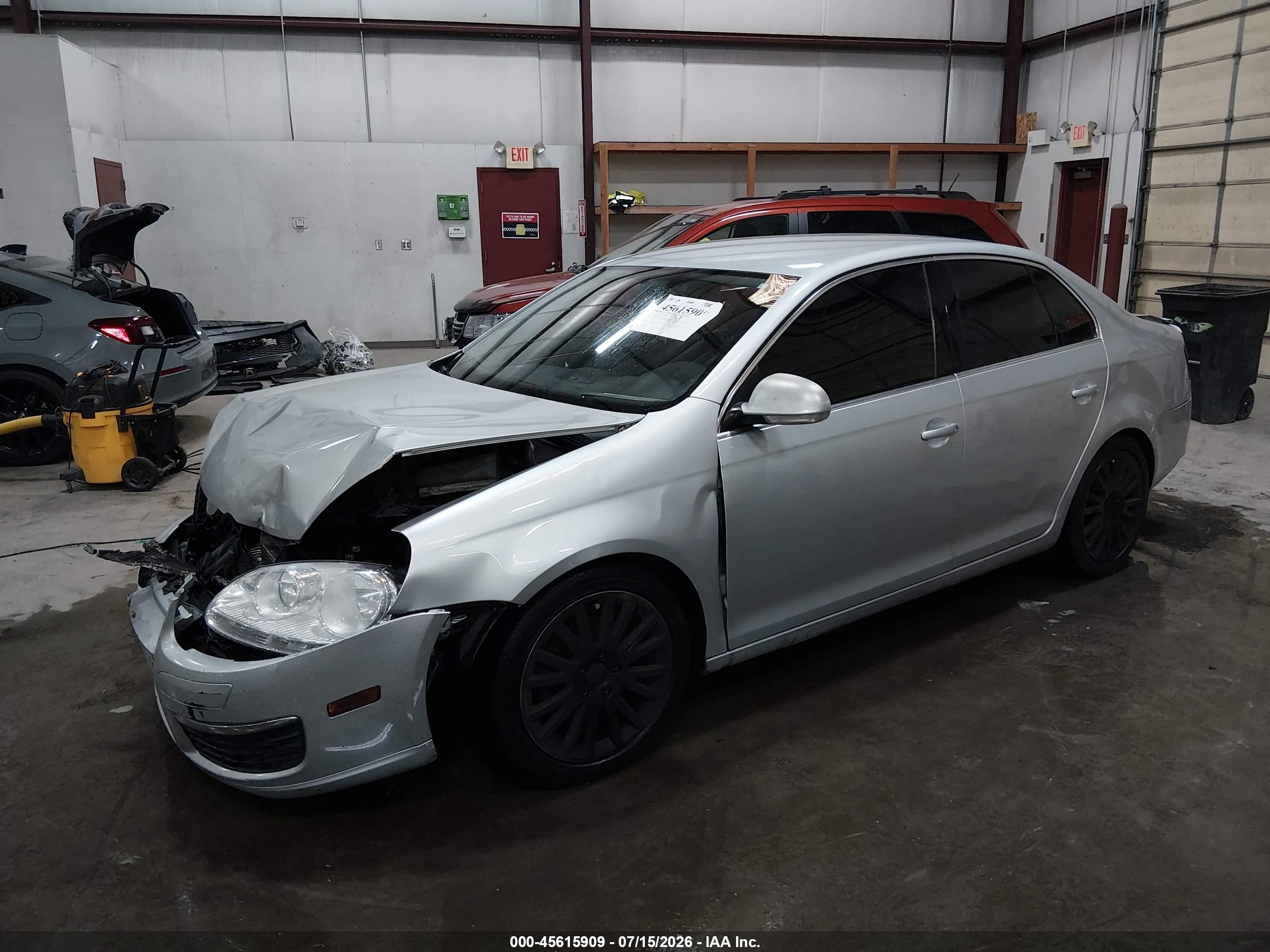 2006 Volkswagen Jetta 2.5 Серебряный vin: 3VWRG71K16M744933