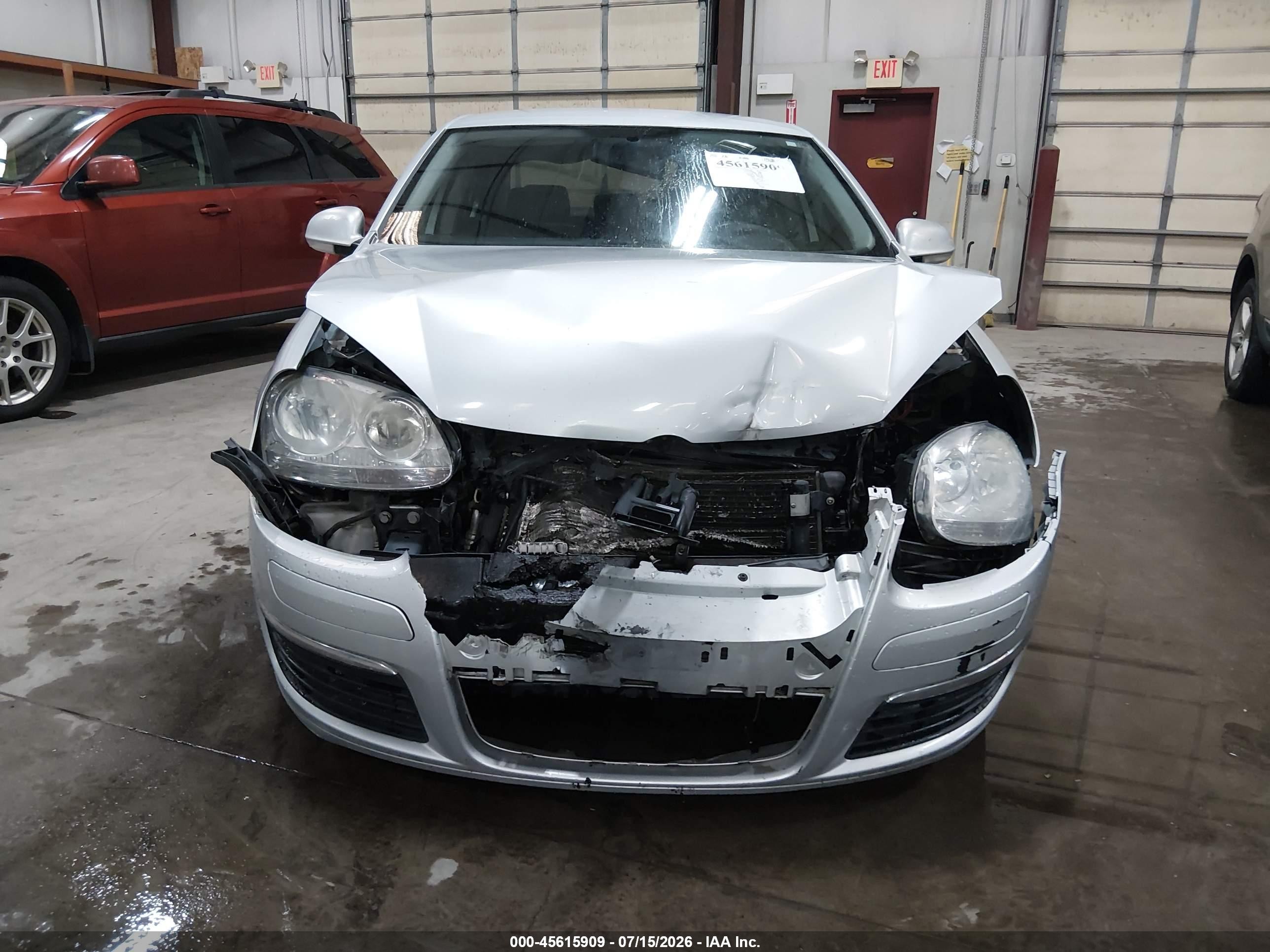 2006 Volkswagen Jetta 2.5 Серебряный vin: 3VWRG71K16M744933