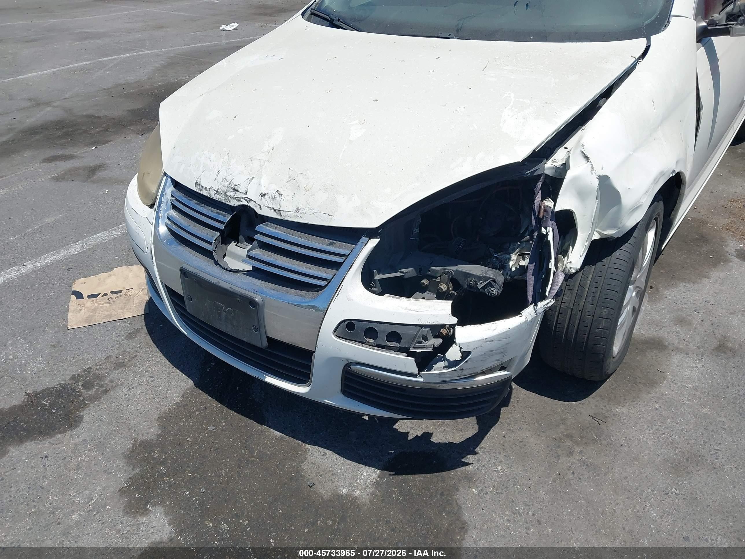 2007 Volkswagen Jetta 2.5 Белый vin: 3VWRG71K37M138440