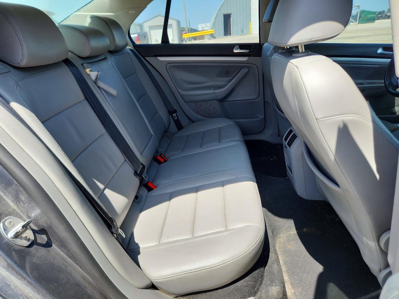 2009 Volkswagen Jetta Wolfsburg Gray vin: 3VWRJ71K89M076733