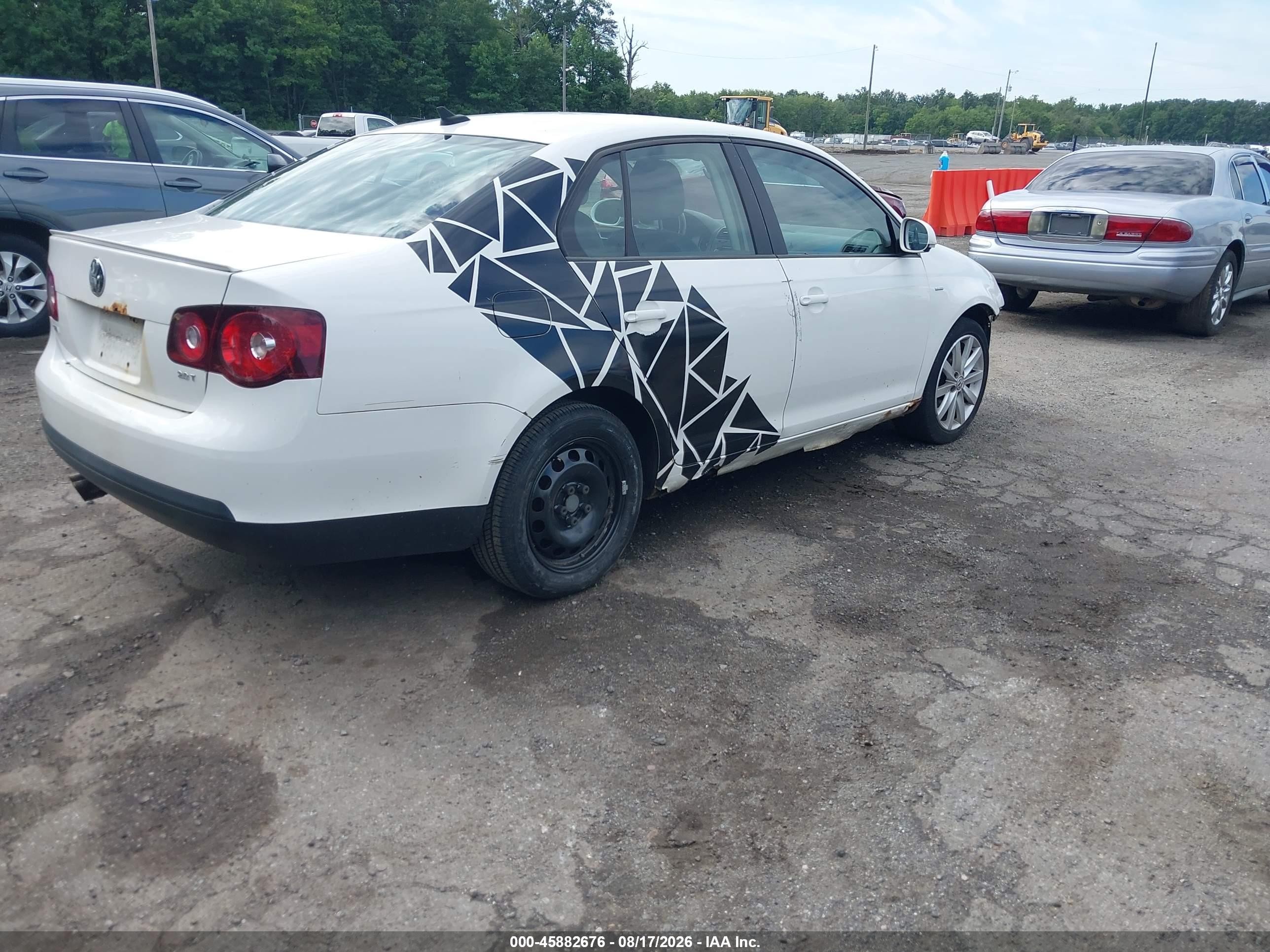 2010 Volkswagen Jetta Wolfsburg Edition White vin: 3VWRJ7AJ8AM151622