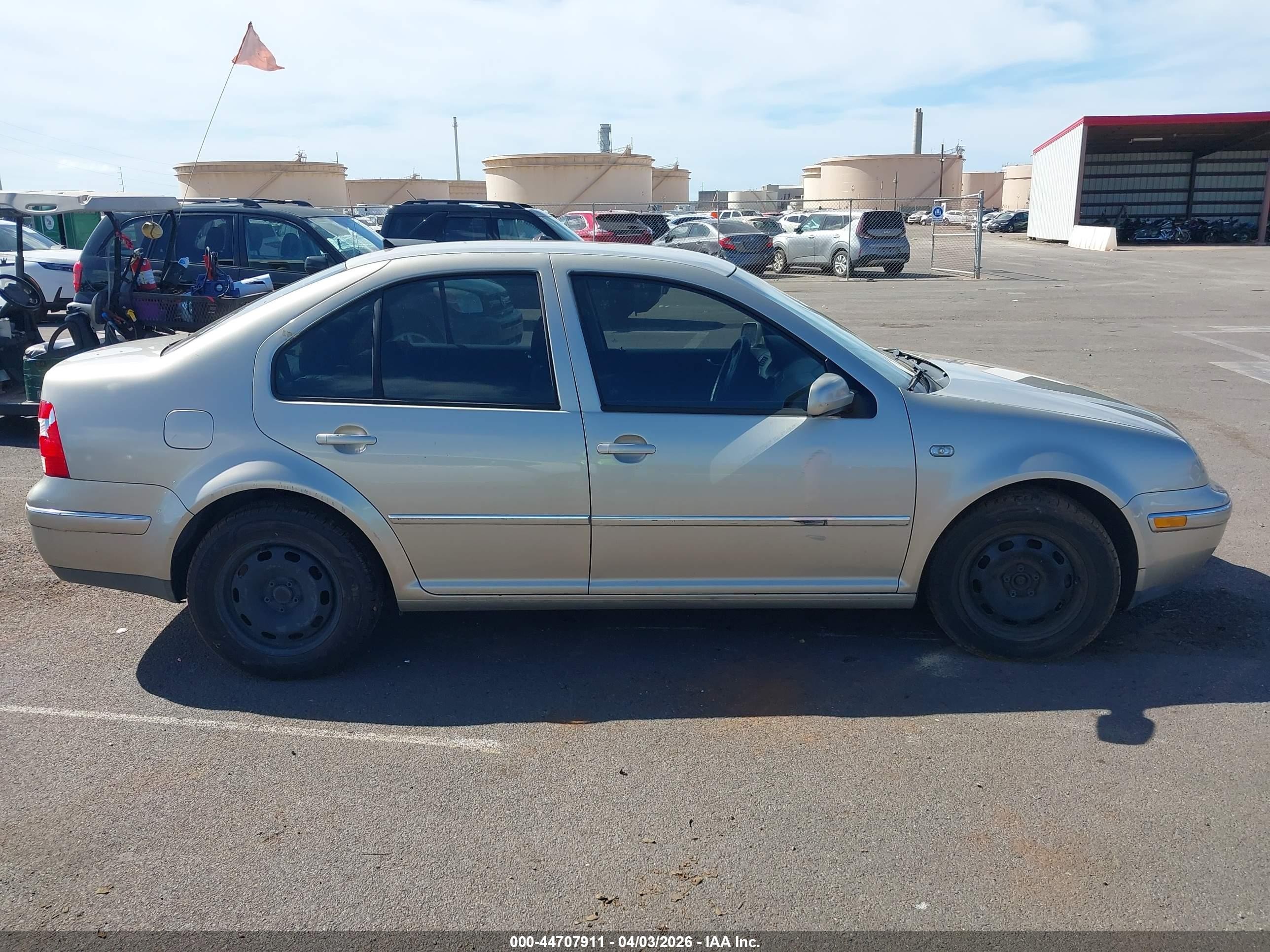 2004 Volkswagen Jetta Gl Beige vin: 3VWRK69M34M032046